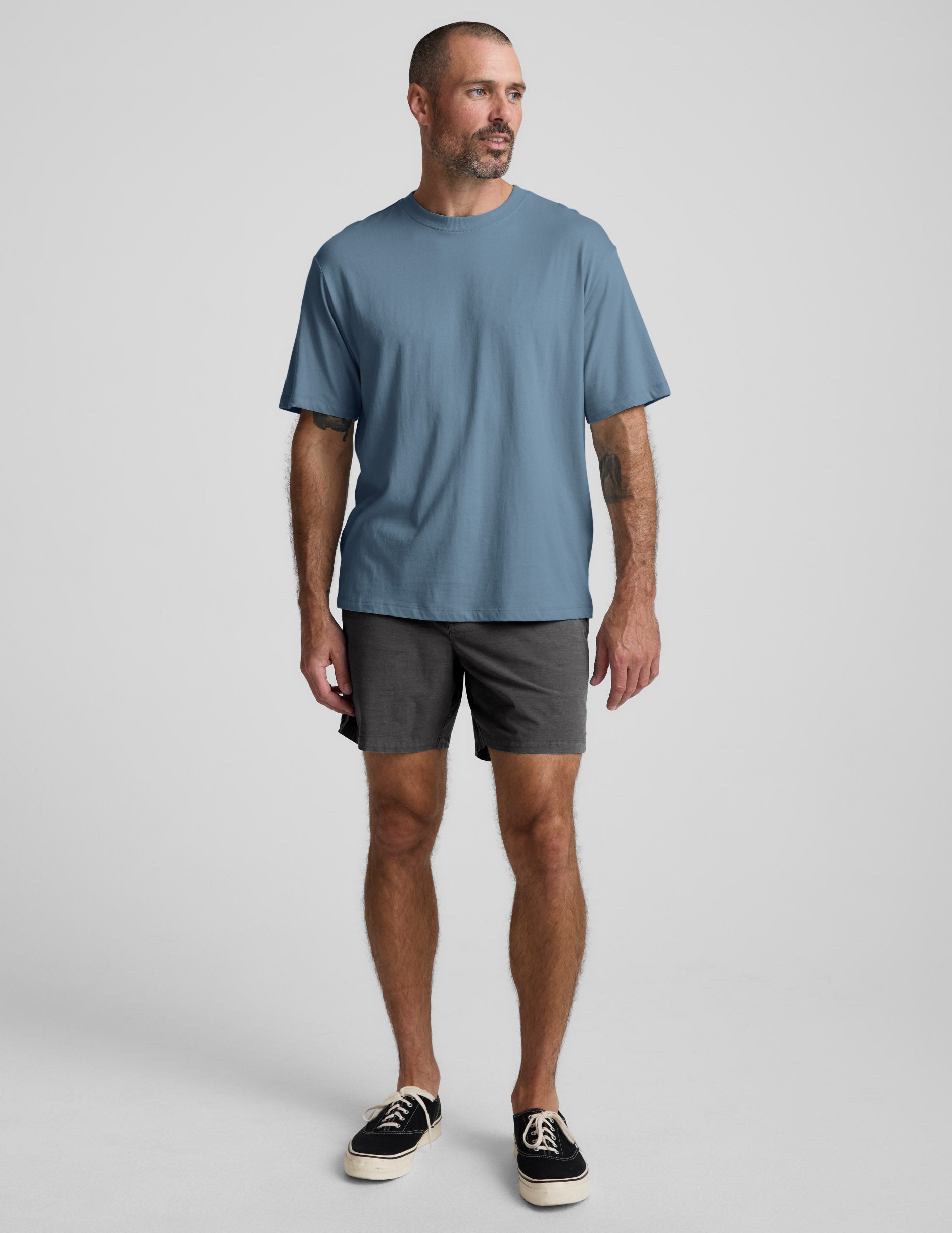 Men's Casual Elastic Waist Saturday Shorts - Black Ash | Beyond Yoga