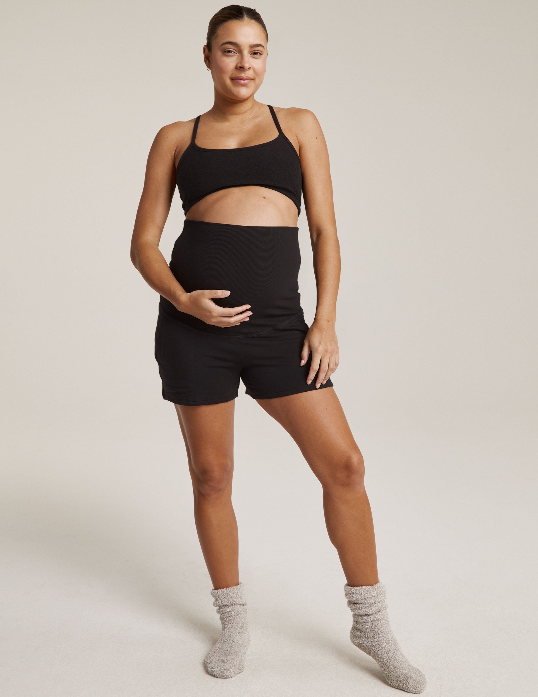 black maternity short