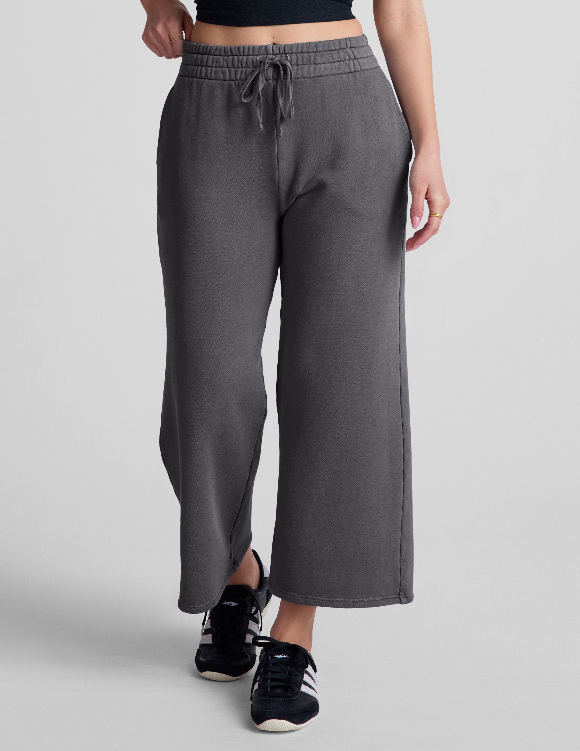 black relaxed fit cropped wide leg pants.