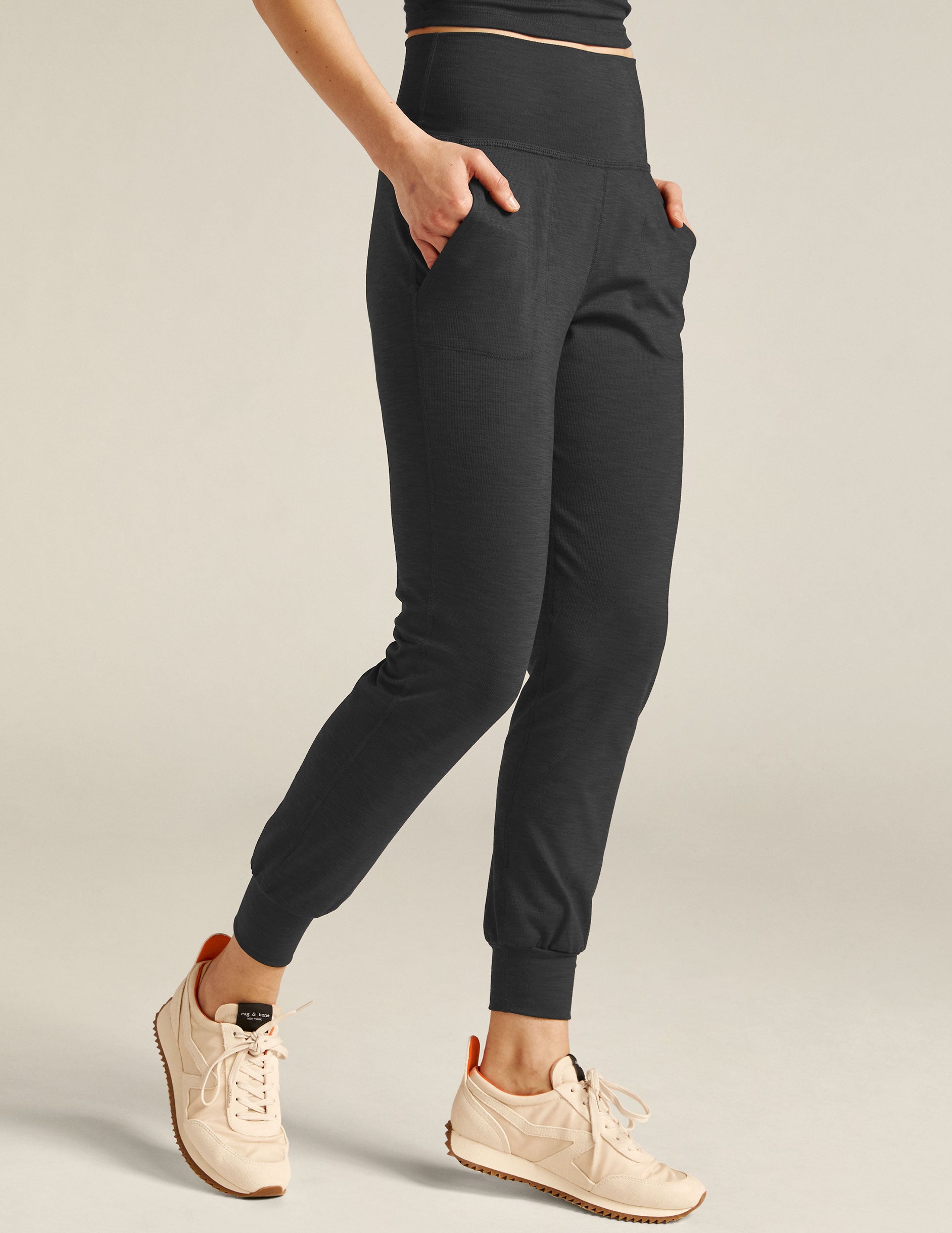 Beyond Yoga Heather Ribbed Fitted Jogger Pant