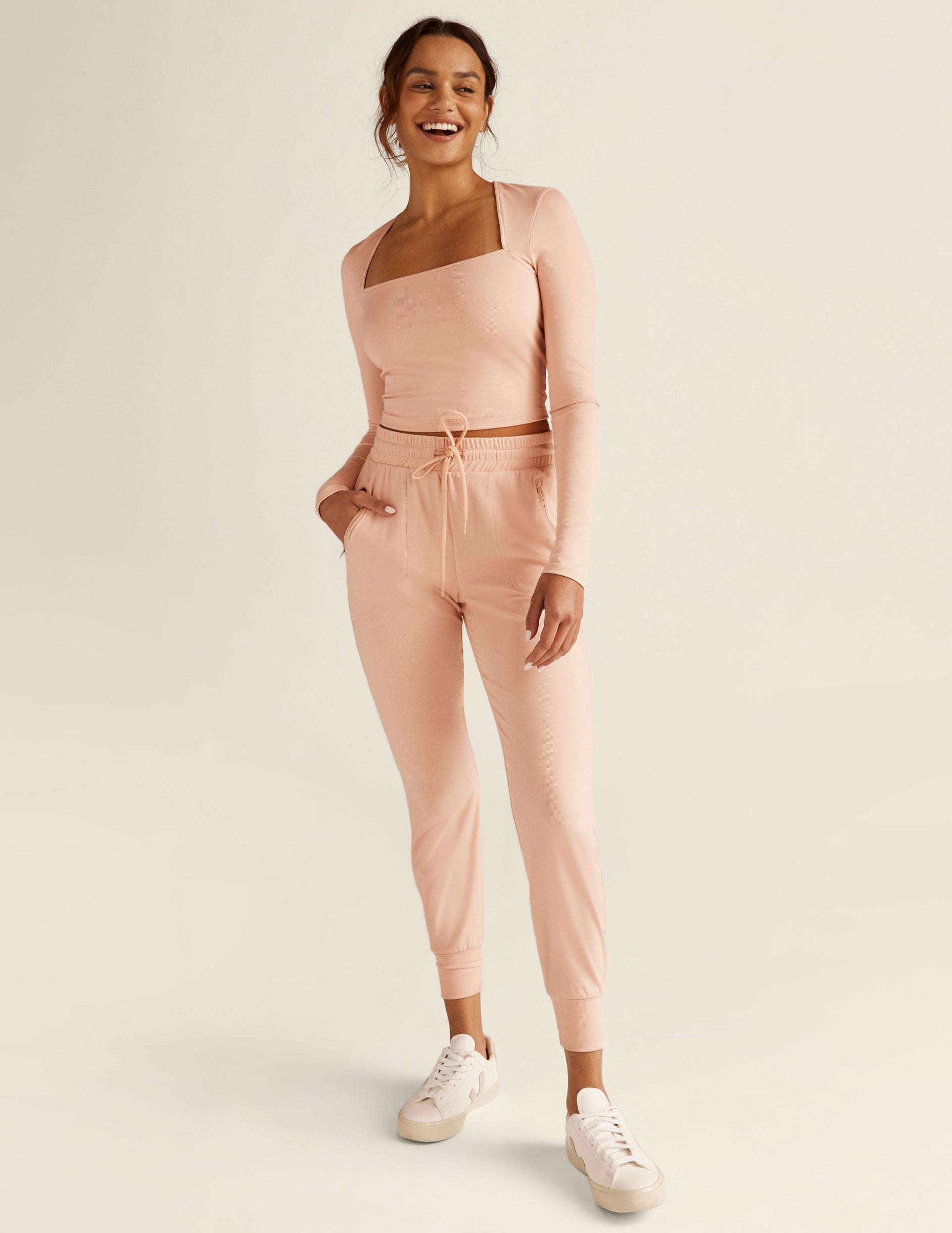 pink square neck long sleeve cropped pullover. 