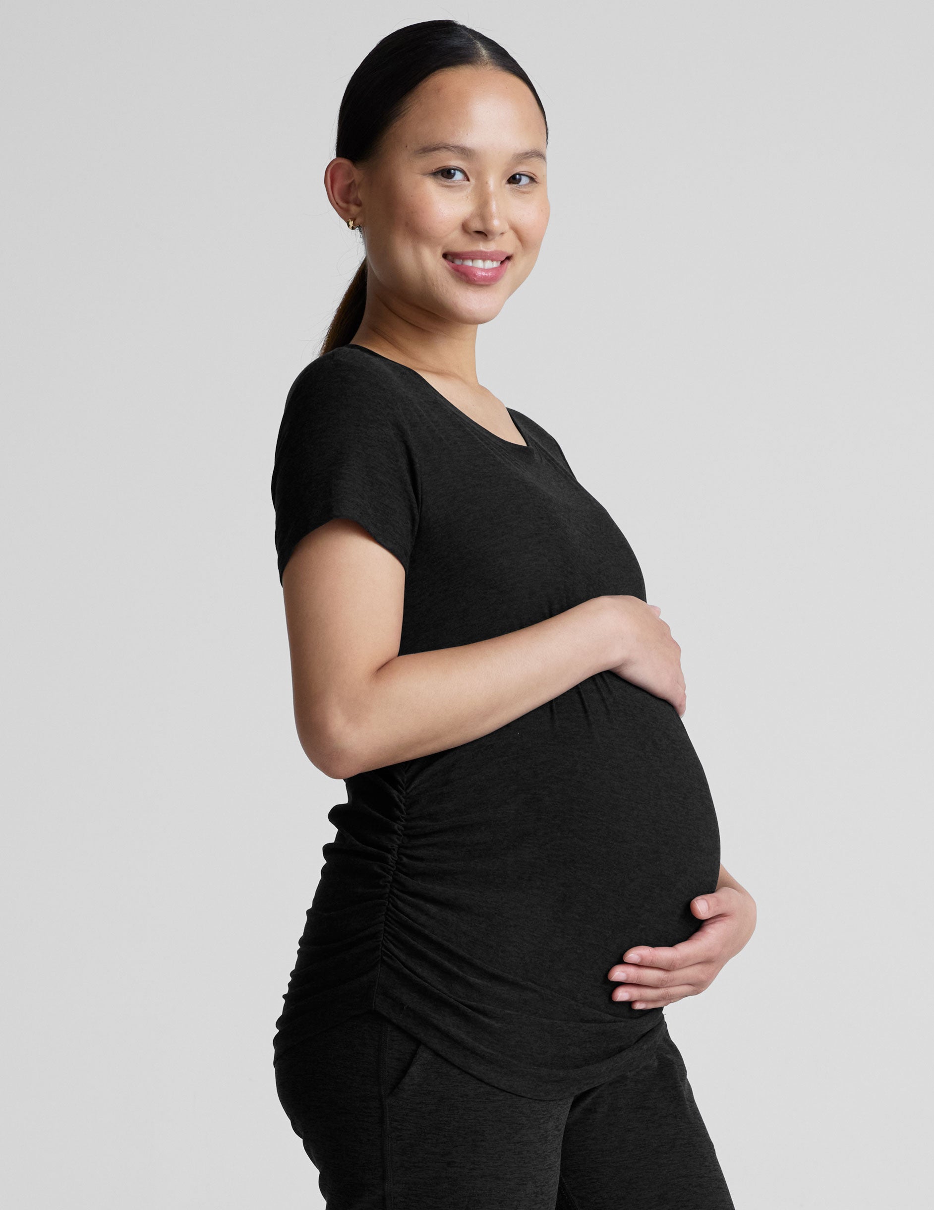 black short sleeve maternity tee.