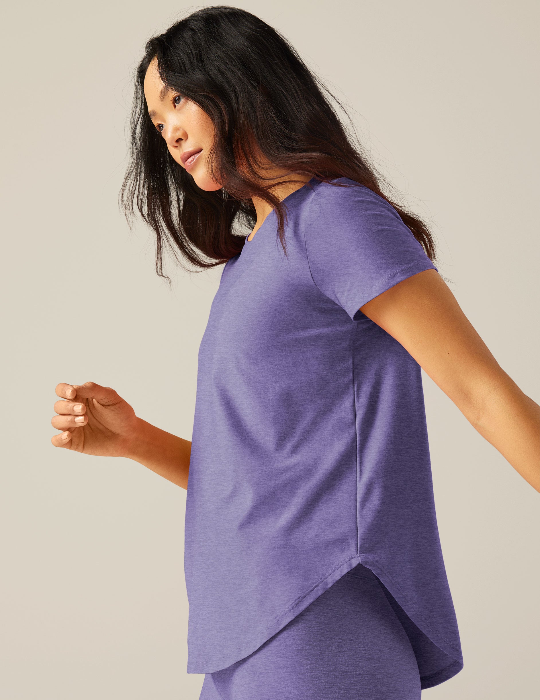 purple short sleeve crew neck t-shirt.