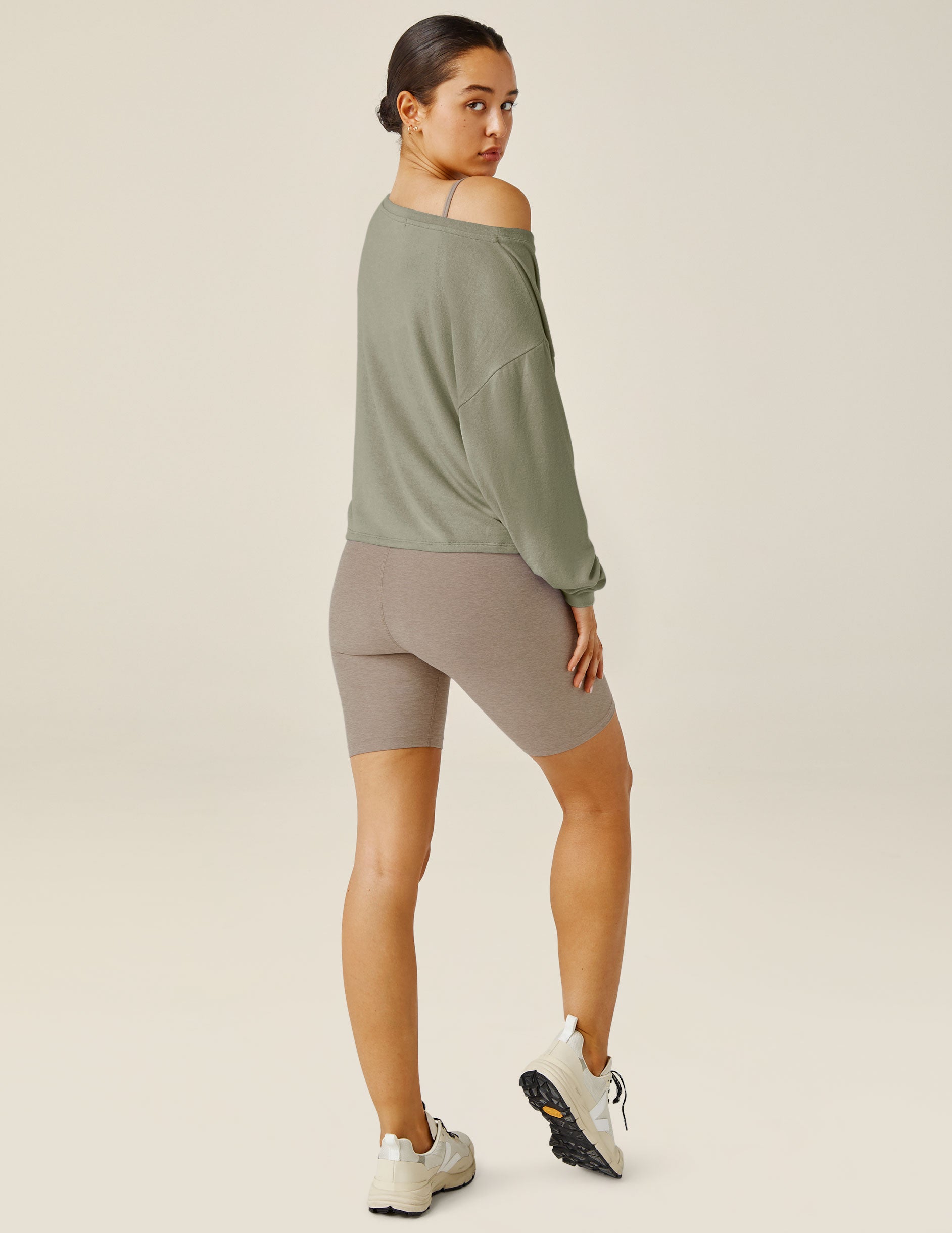 green wide-neck long sleeve pullover