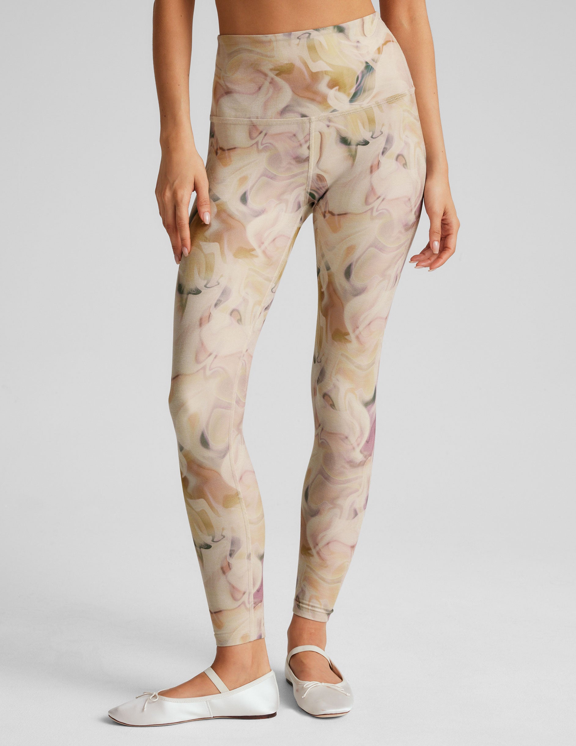 swirl printed high-waisted midi length leggings.