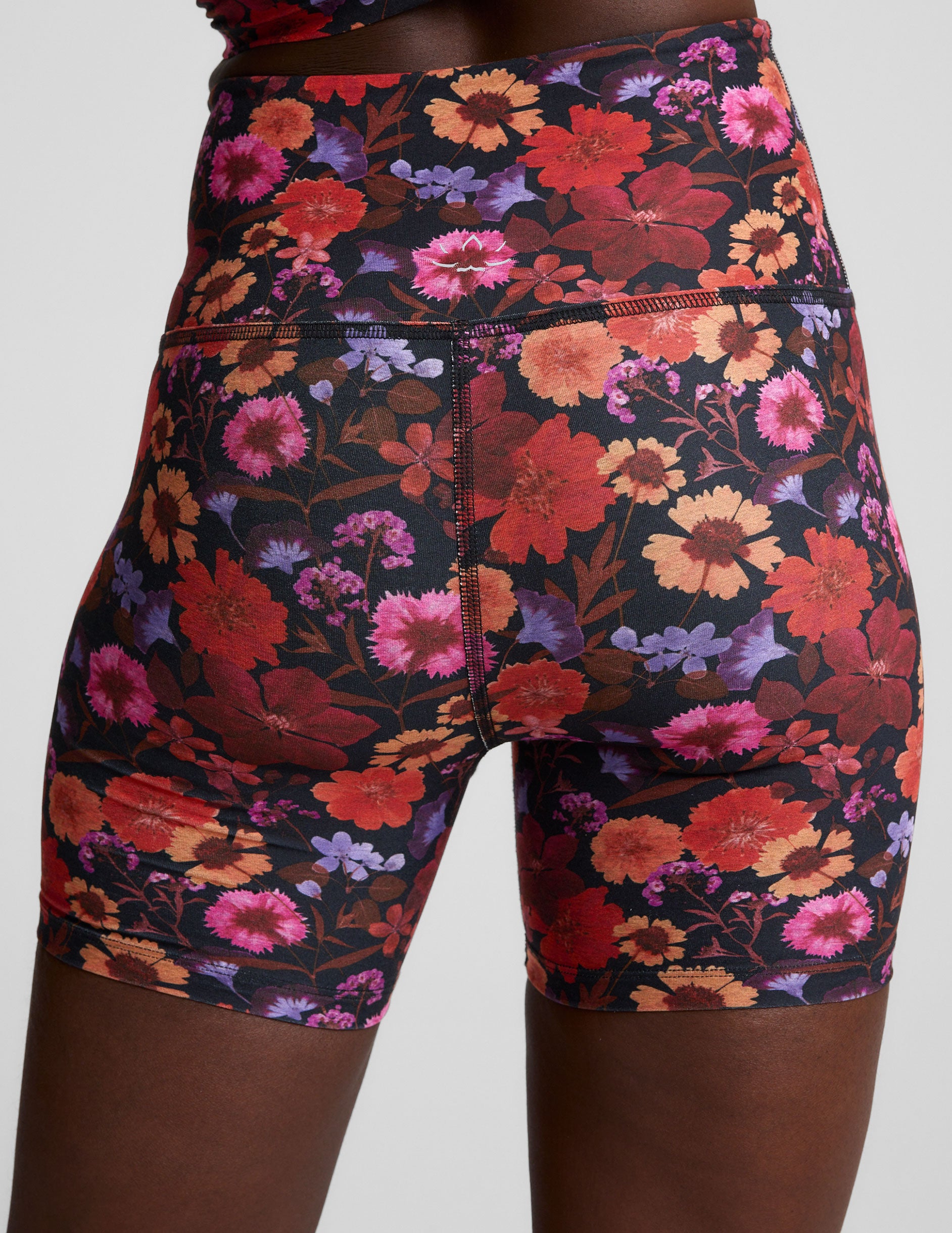 floral printed high-waisted 5" inseam biker shorts.