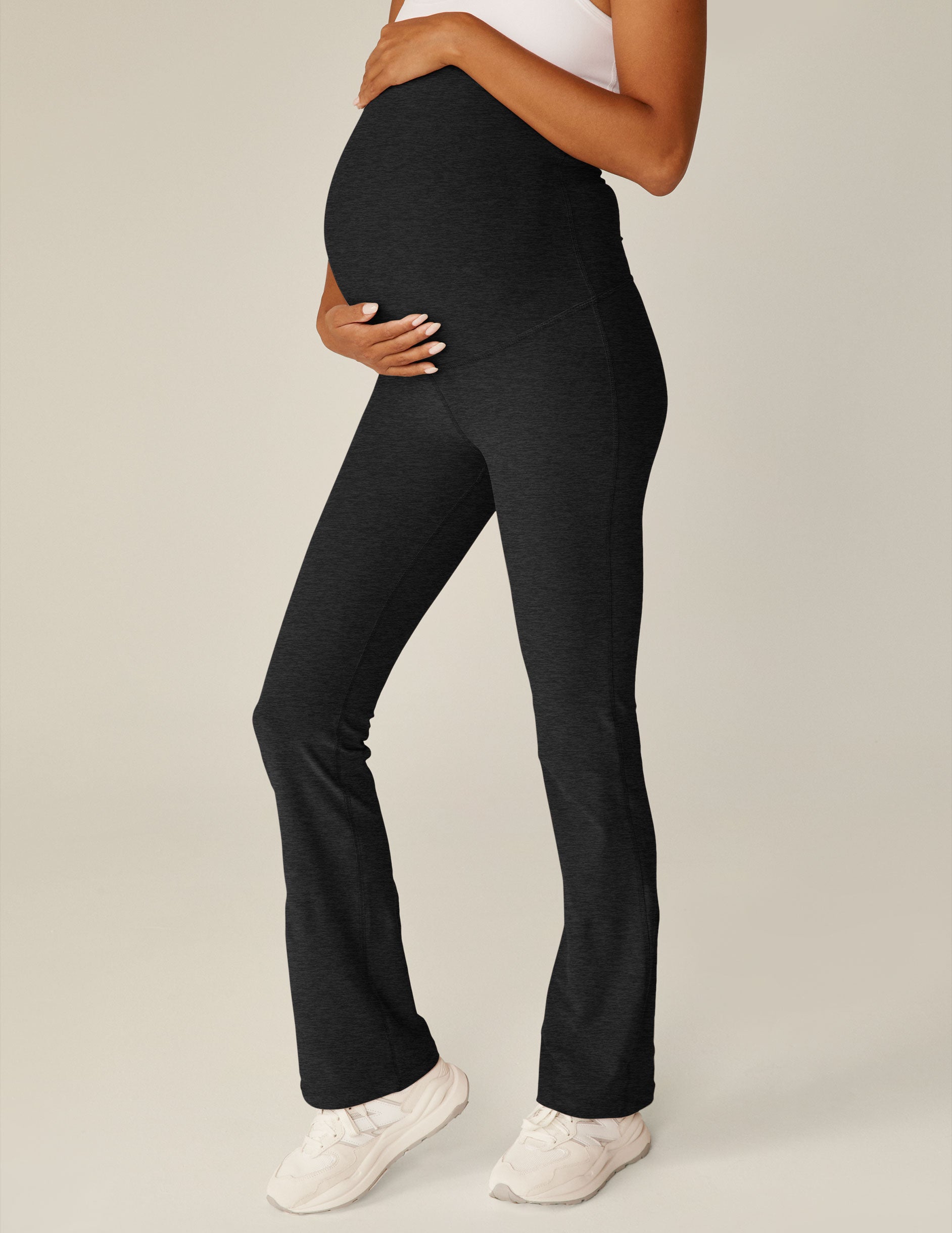 Beyond Yoga Maternity Spacedye Out of Pocket High-Waisted Midi Leggings  Darkest Night XL (US Women's 14-16) 21