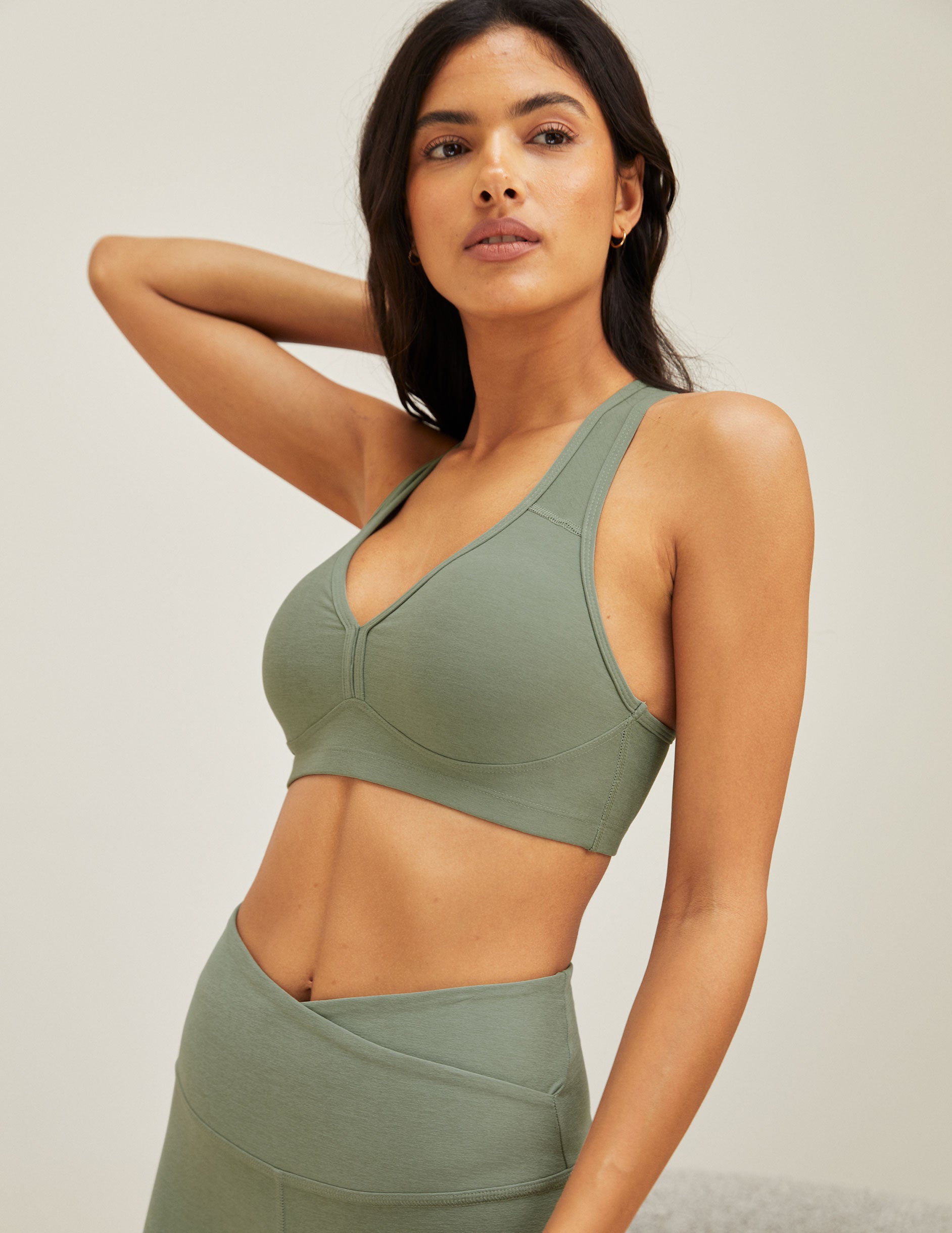 And my hazy jade set came today! Energy bra long line (4) and align legging  25” (4). I probably should have sized up to a 6 in the bra, does this  style's “