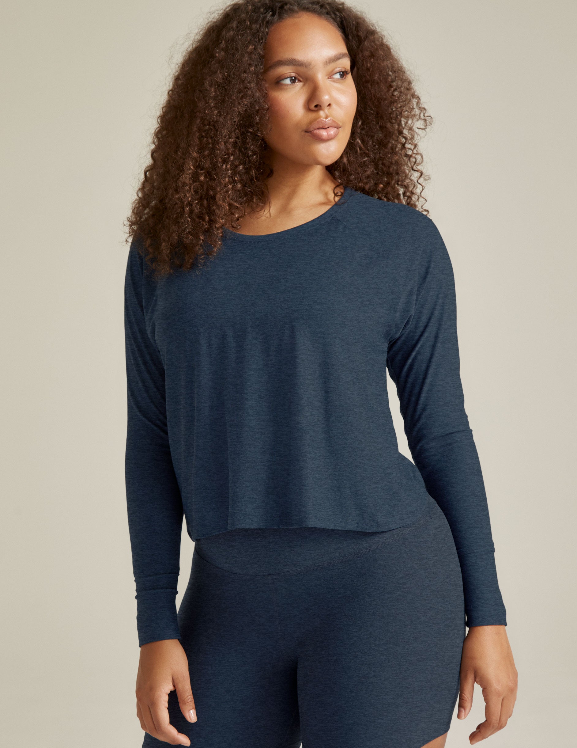 blue long sleeve crew neck top