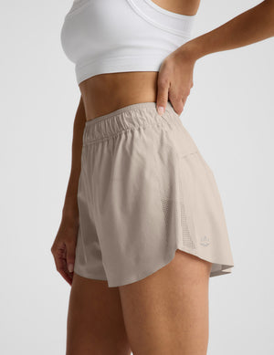 Woman wearing Beige Solemate™ 2.5
