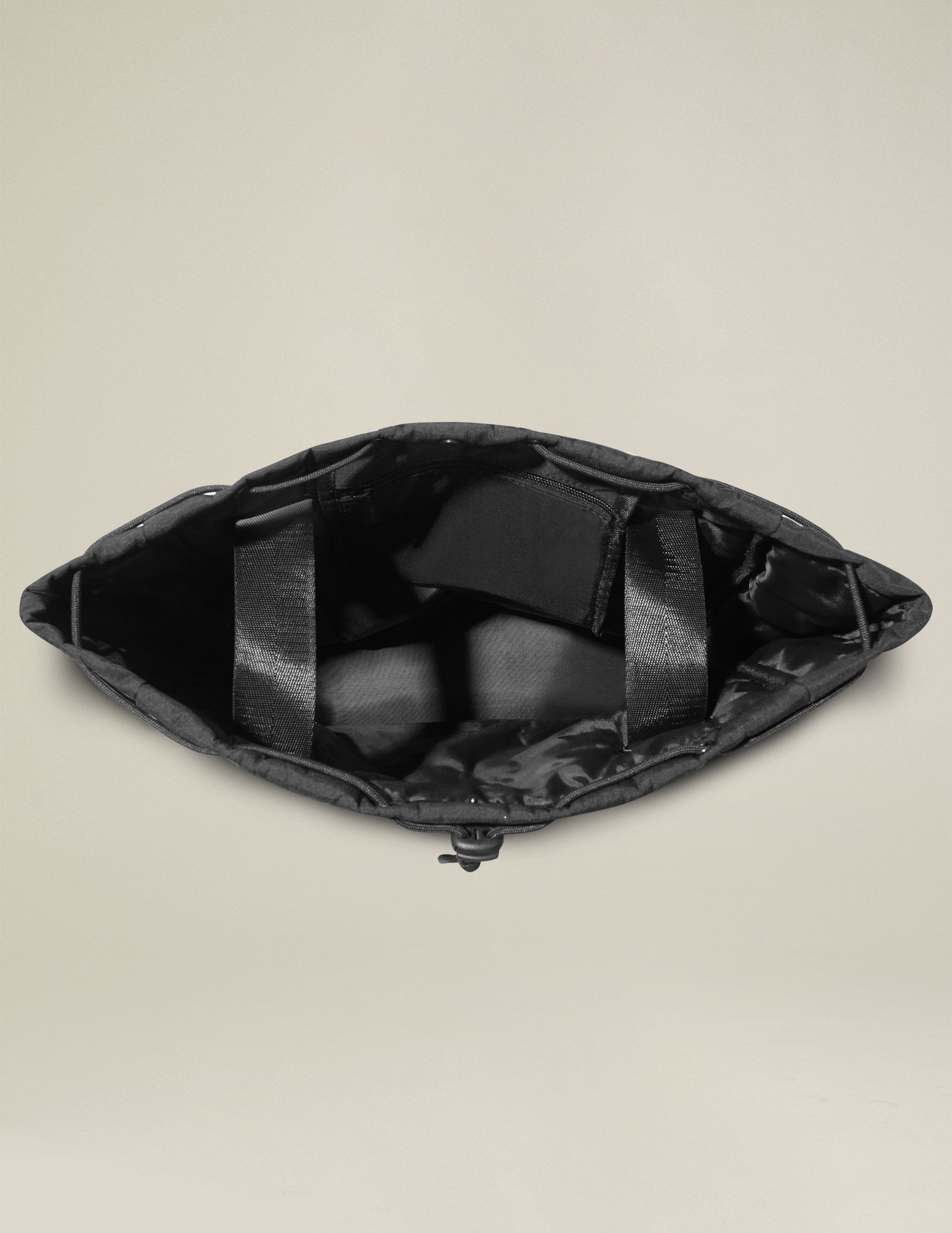 black convertible gym bag.