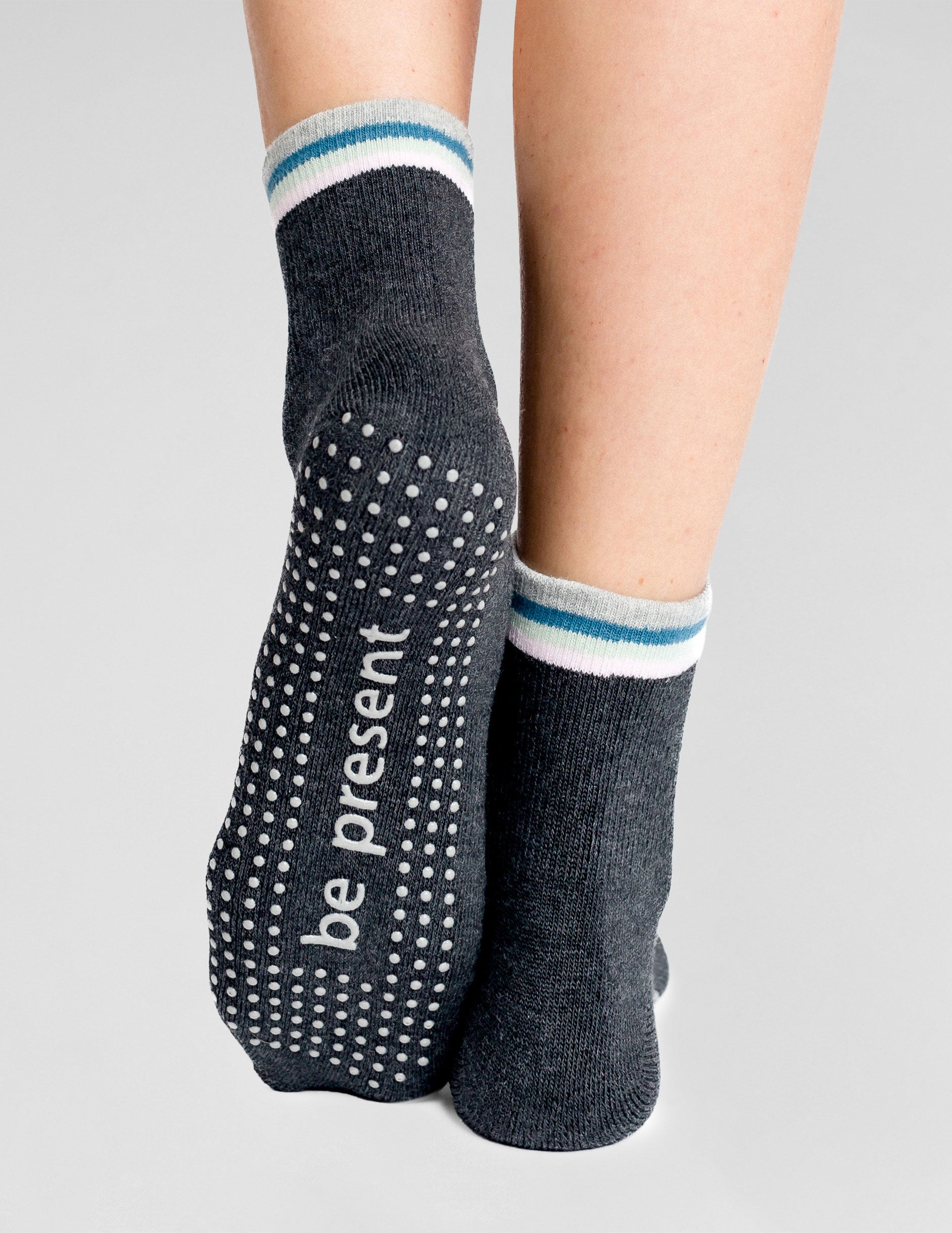 gray crew ankle sock.