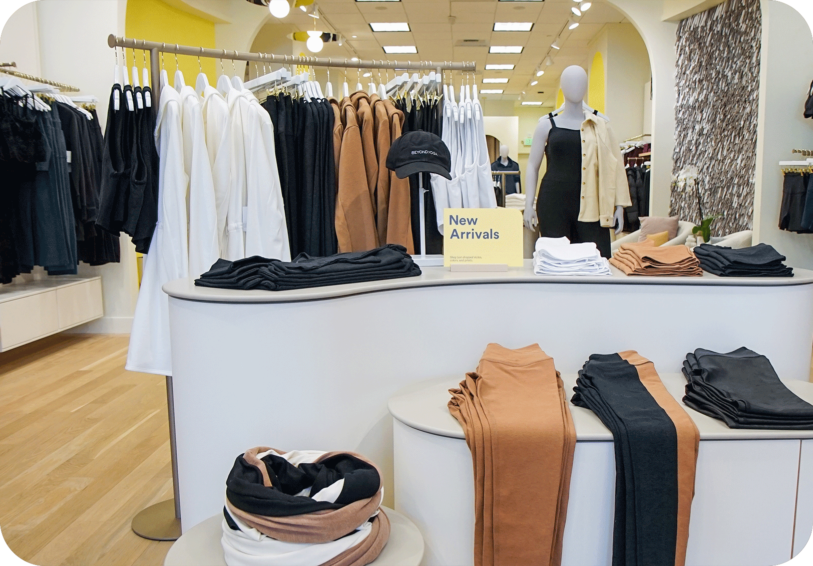 Yoga clothes top near me