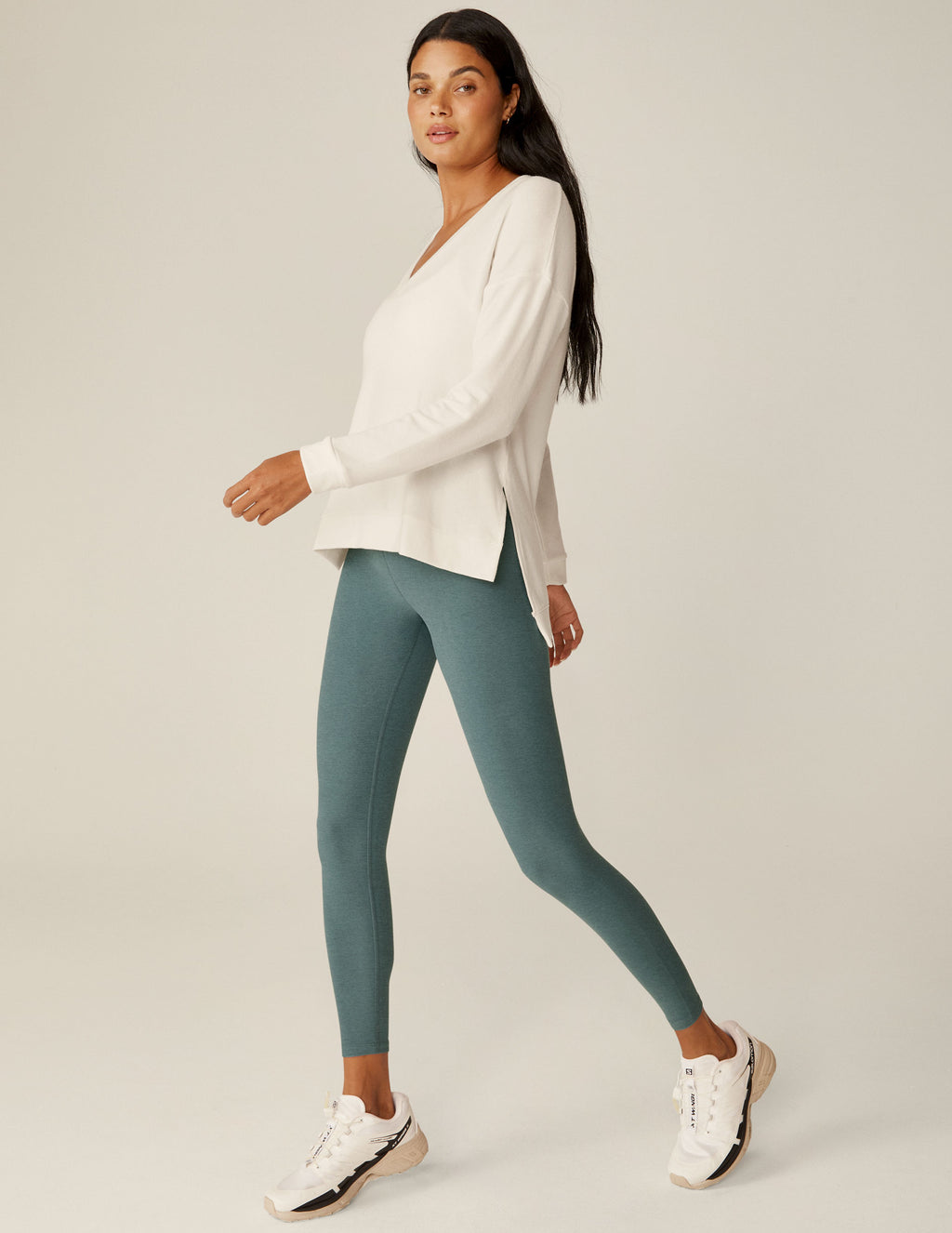 Long Weekend Lounge Pullover | Beyond Yoga