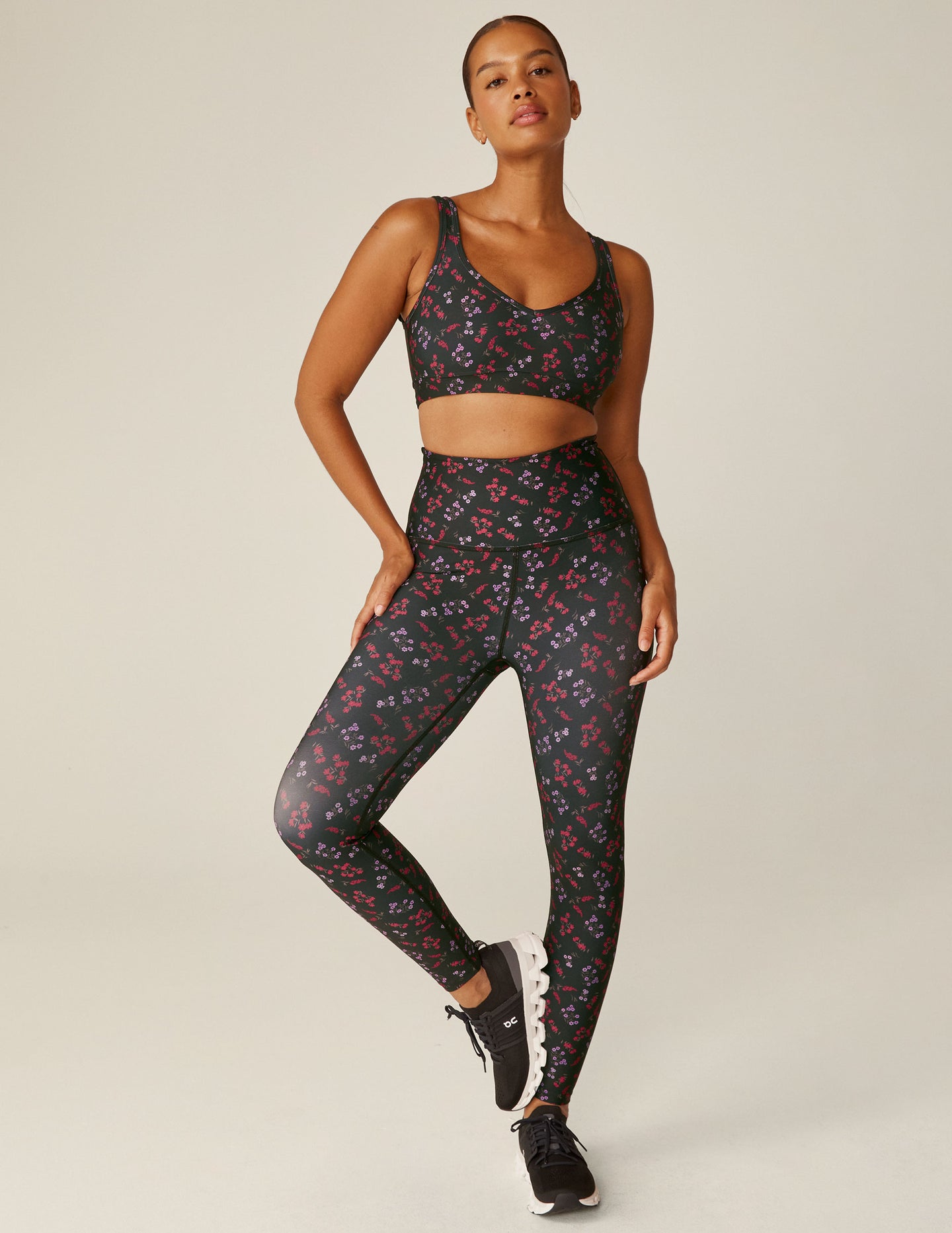 Forget Me Not Floral Endurance Light Power Play Bra | Beyond Yoga