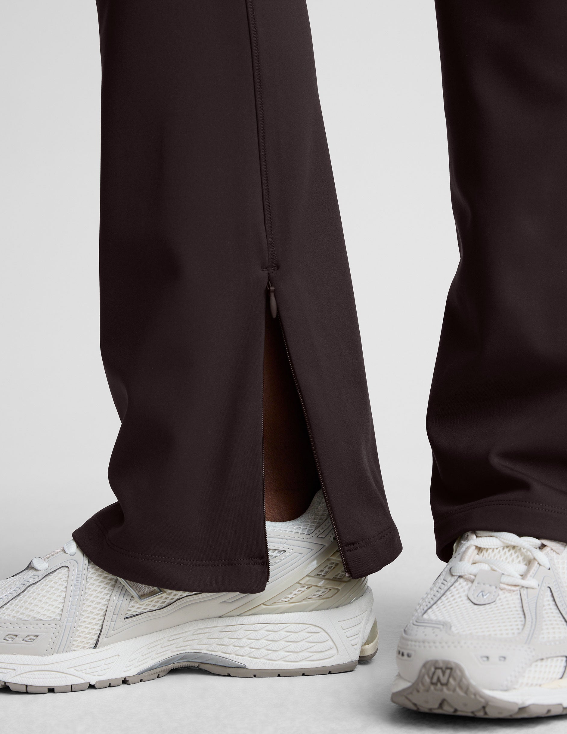 Women's High Waisted Bootcut Fleece Pants - Dark Chocolate