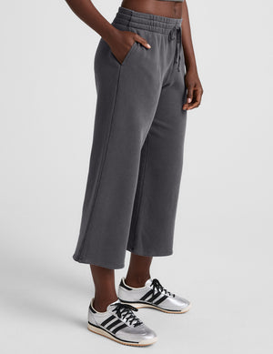 black relaxed fit cropped wide leg pants. 