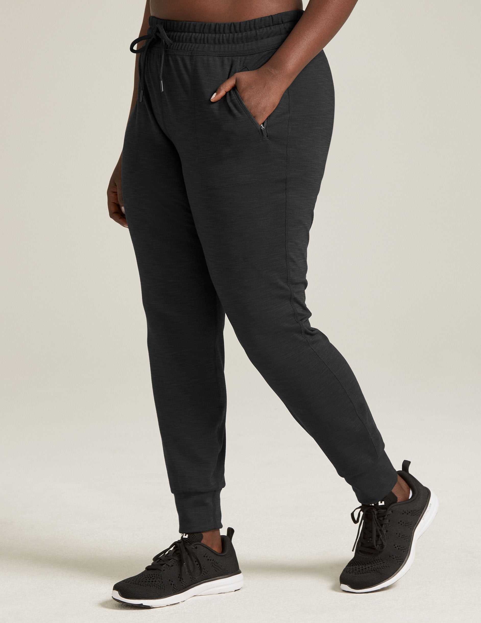 BUDHI MUDRA ブラック Rib jogger pants XS Pants – BUDHI MUDRA JAPAN