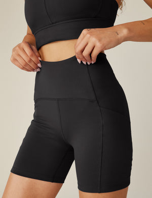 black pocket biker short. 
