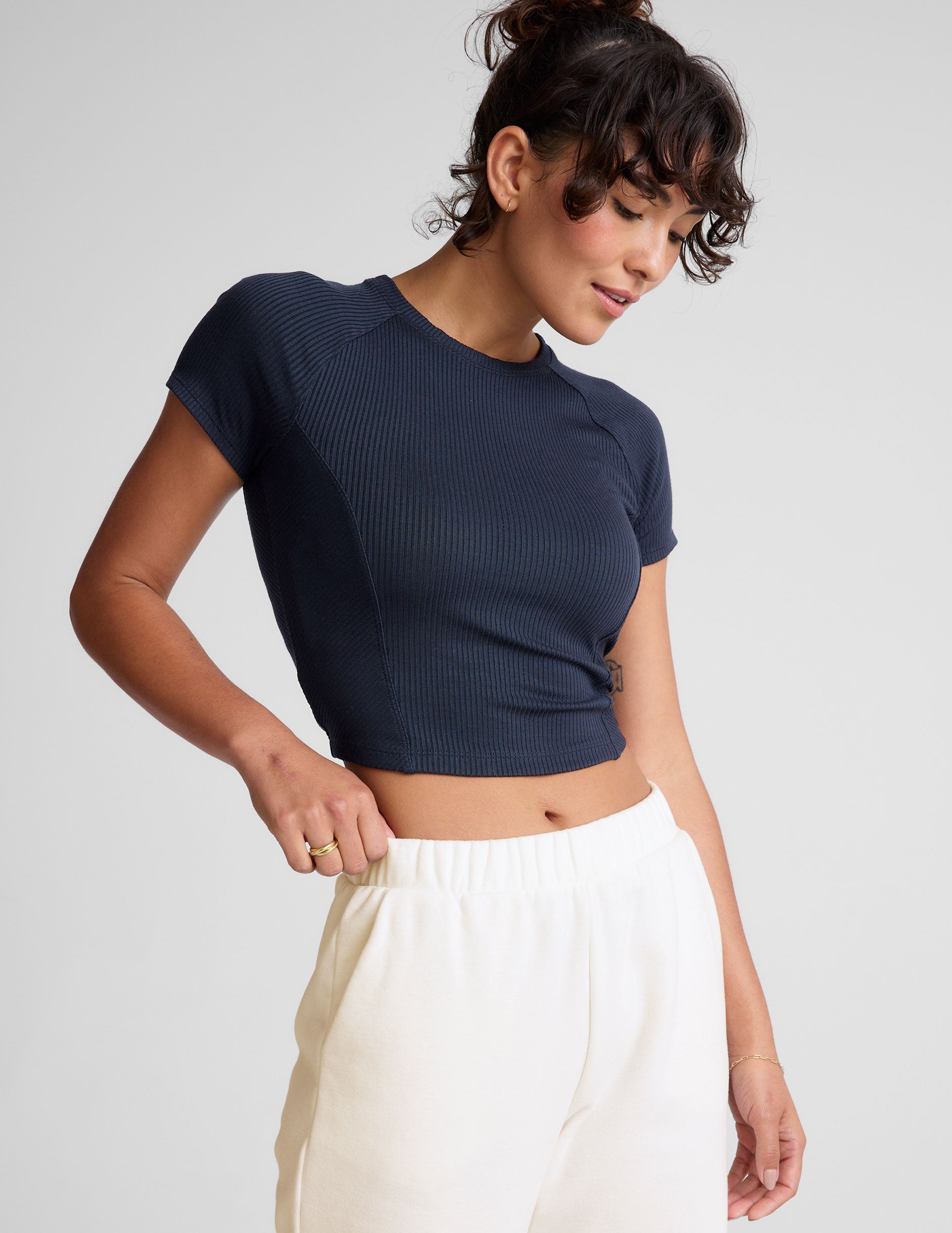 Silhouette Cropped Tee