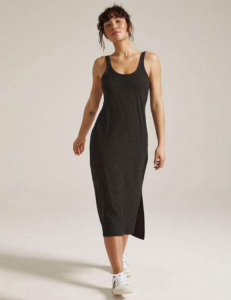 Featherweight Resort Dress | Beyond Yoga