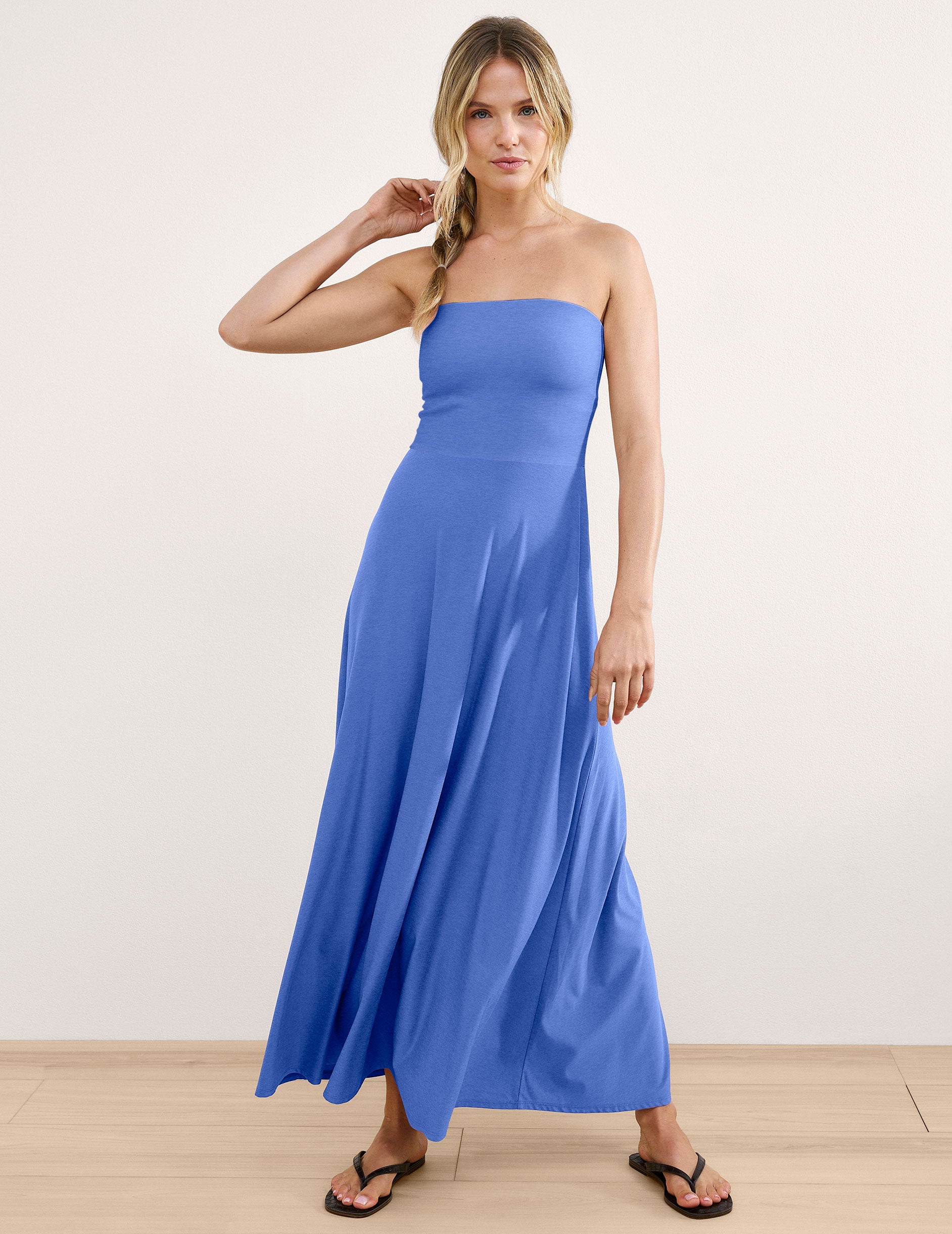 Beyond Yoga Featherweight Strapless Maxi Dress | Wild Flower Blue Heather / XL Beyond Yoga Featherweight Strapless Maxi Dress | Wild Flower Blue Heather / XL