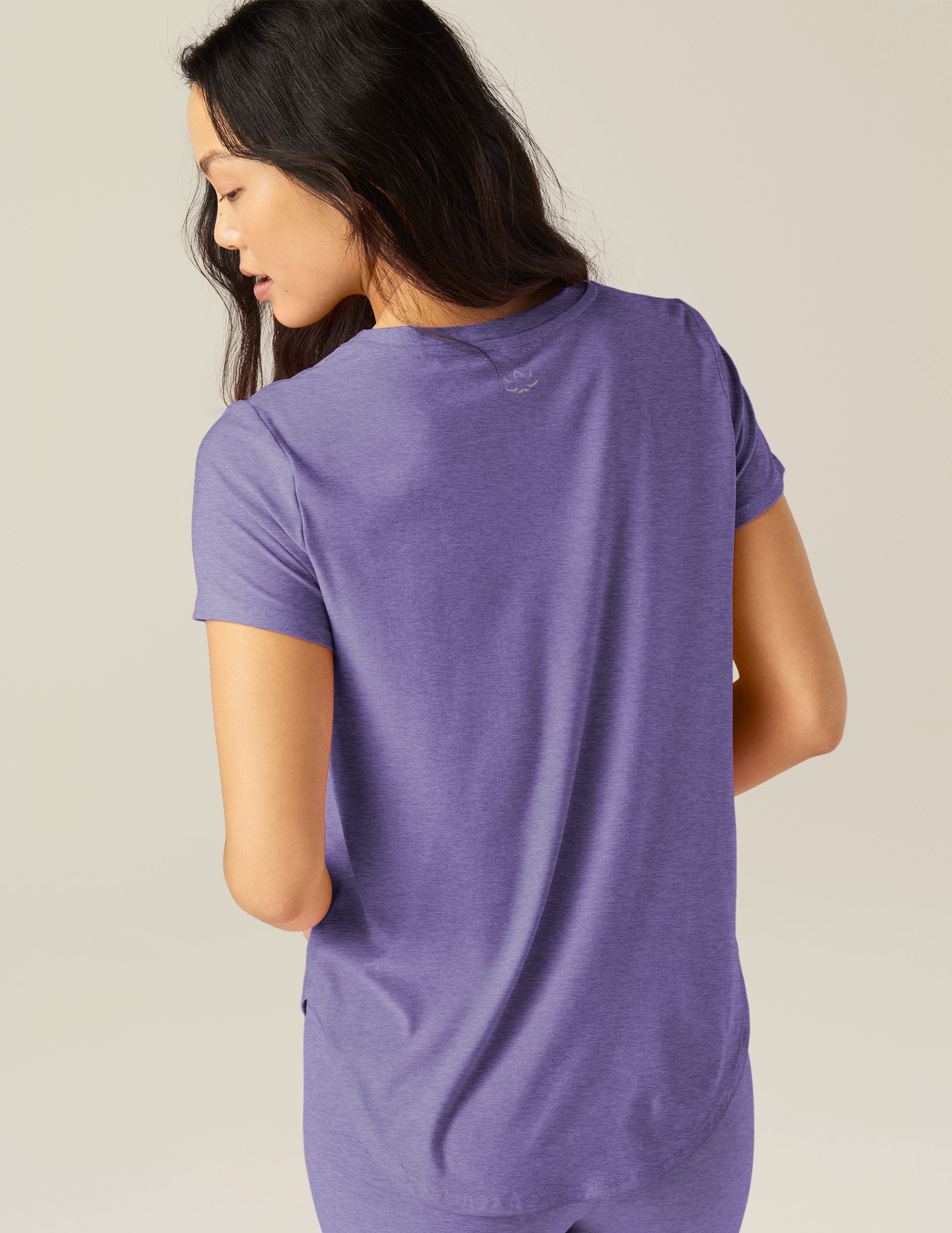 purple short sleeve crew neck t-shirt.