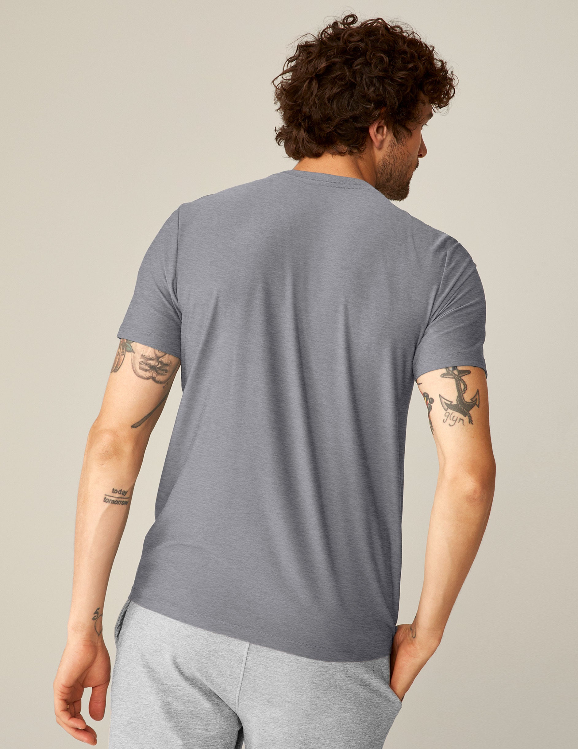 gray mens short sleeve t-shirt. 