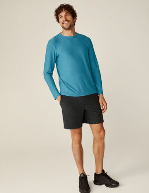 blue long sleeve men's crew neck top. 