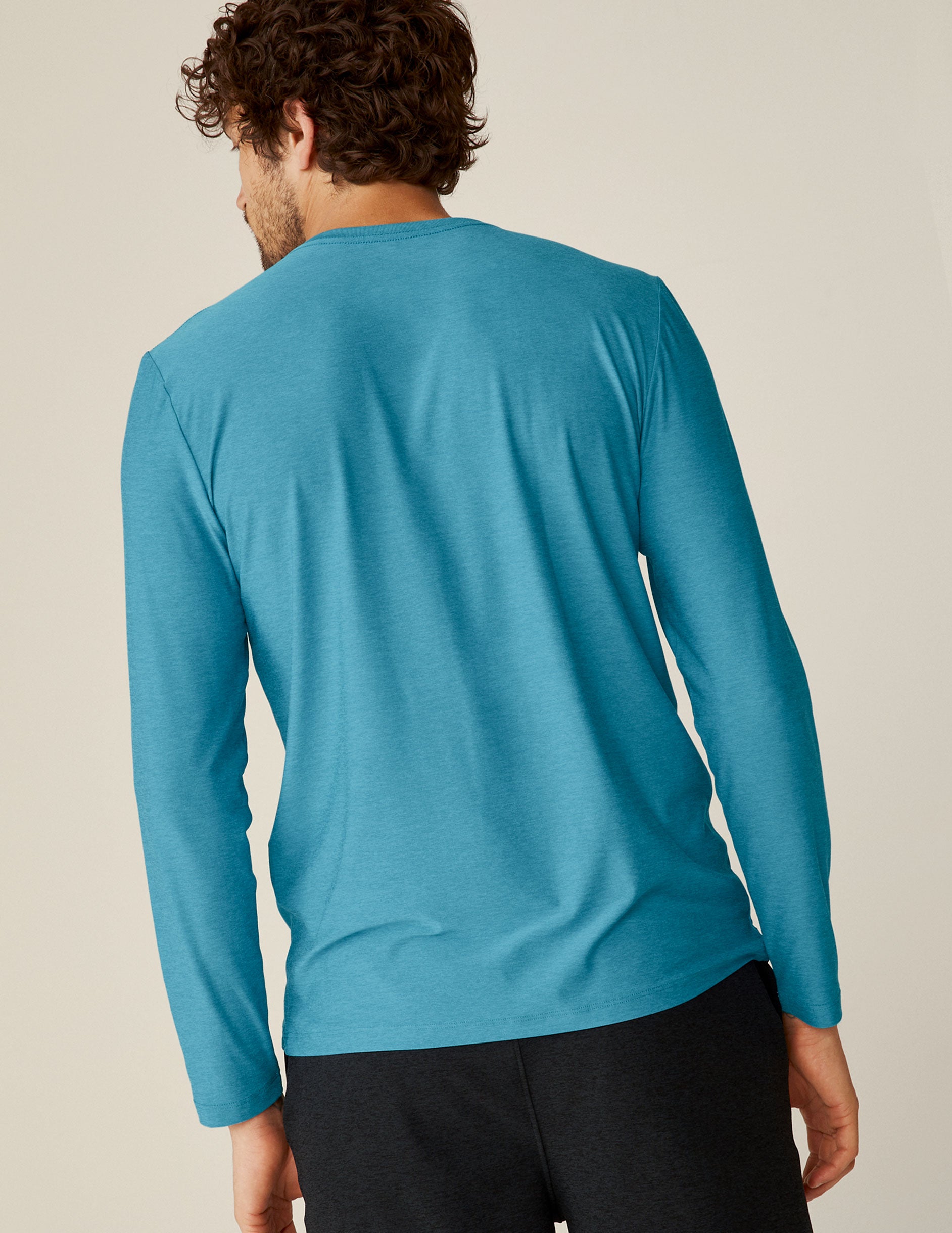 blue long sleeve men's crew neck top. 