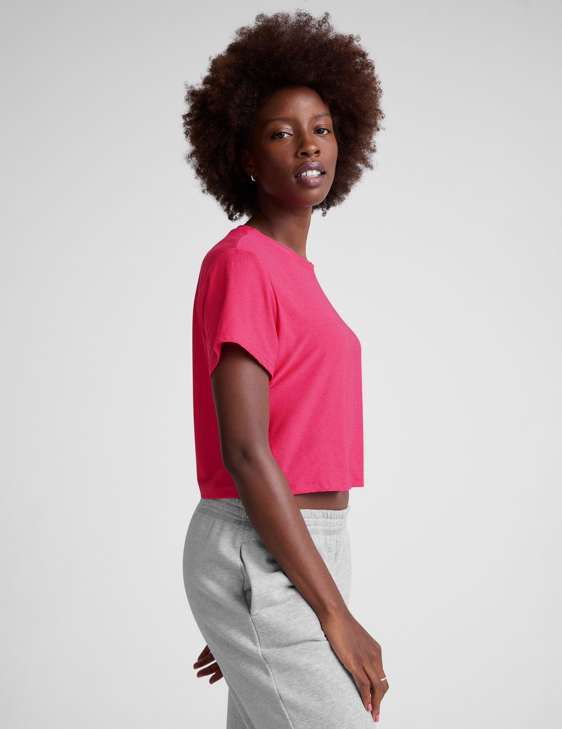 pink cropped tee