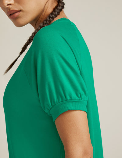 green short sleeve pullover