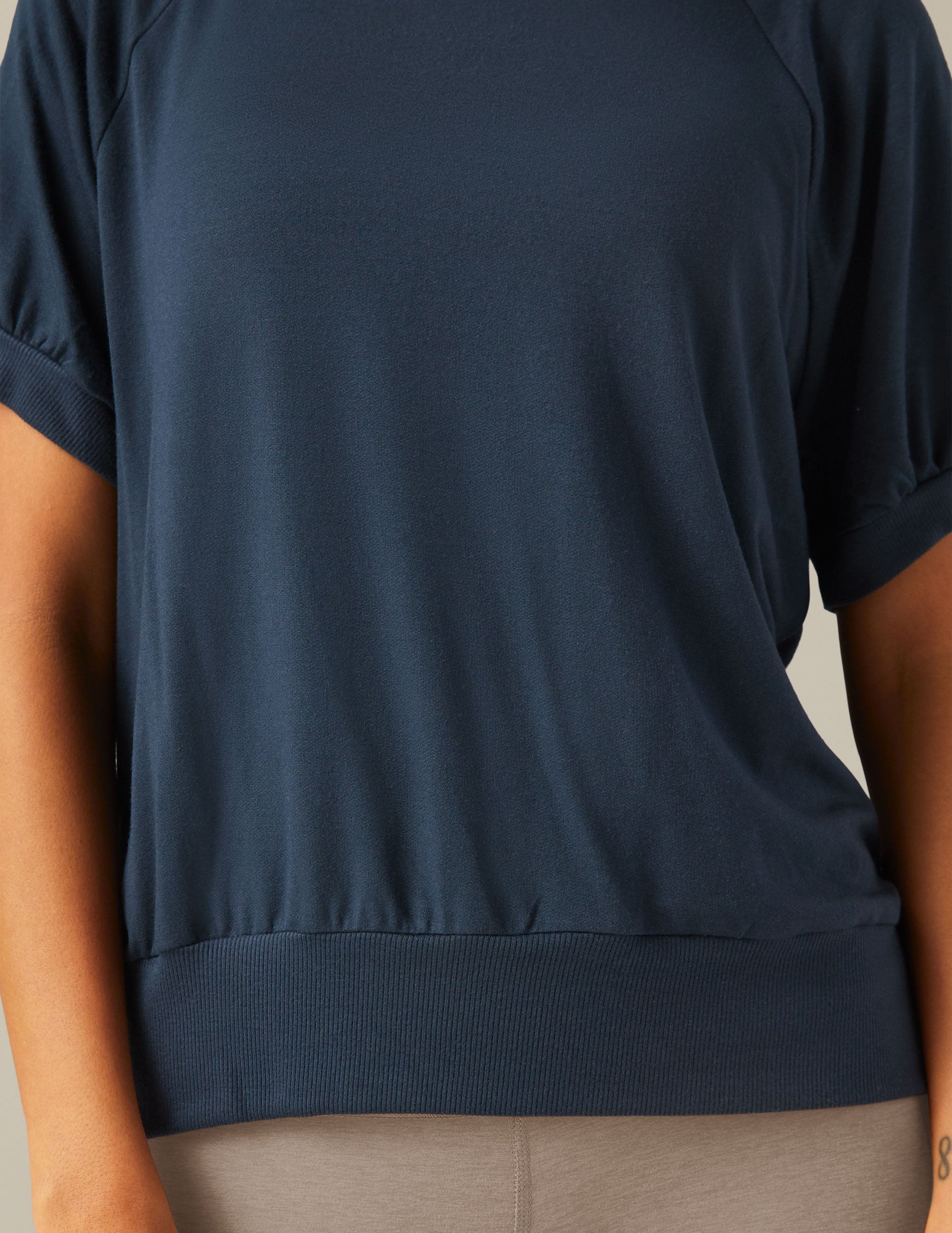 blue short sleeve pullover