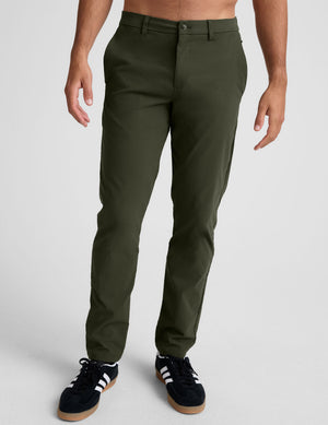 Essential Men's Chino 30