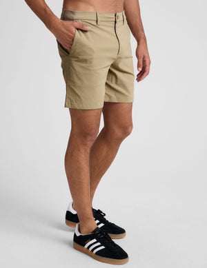 Essential Men's Chino 7