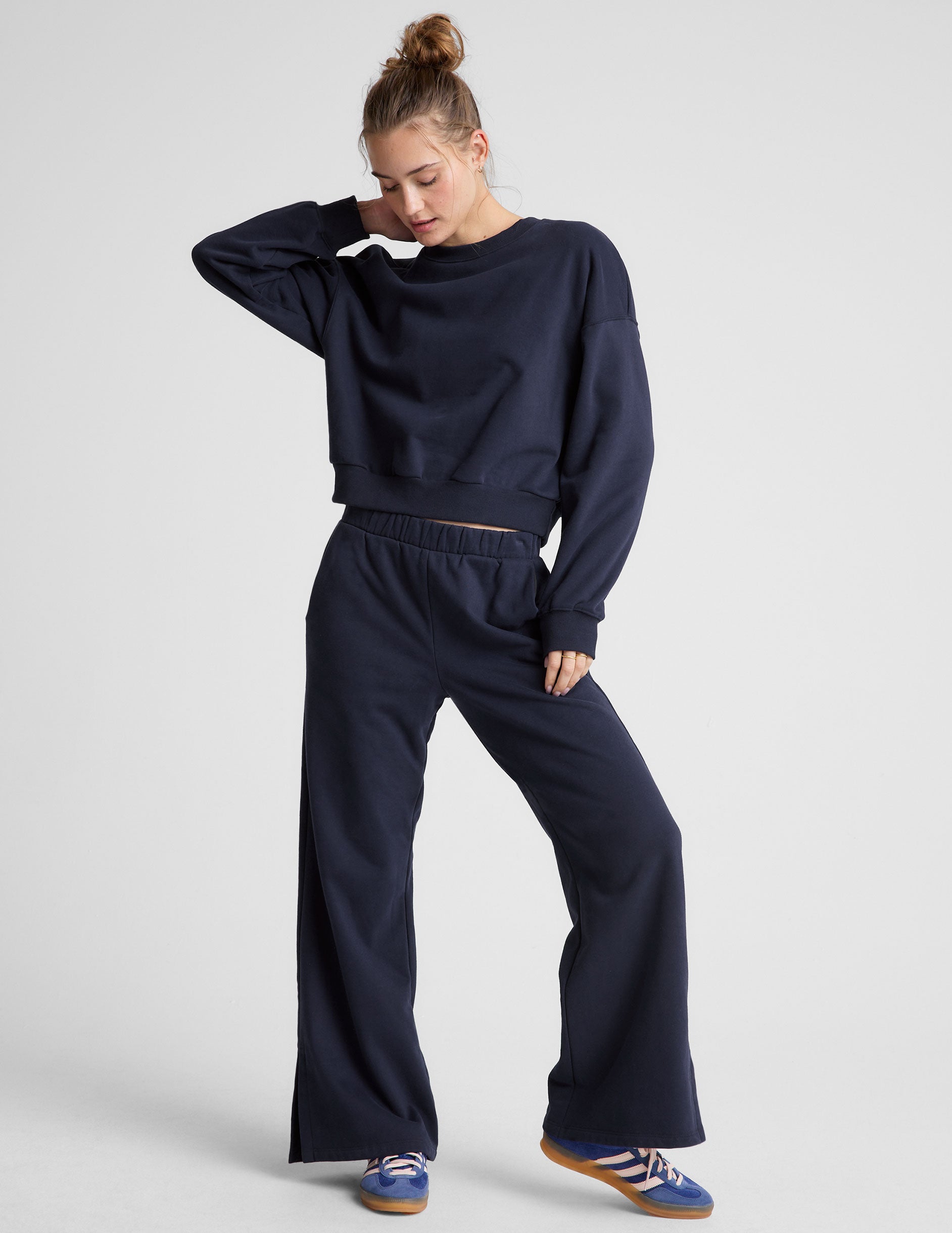 blue wide leg sweatpant