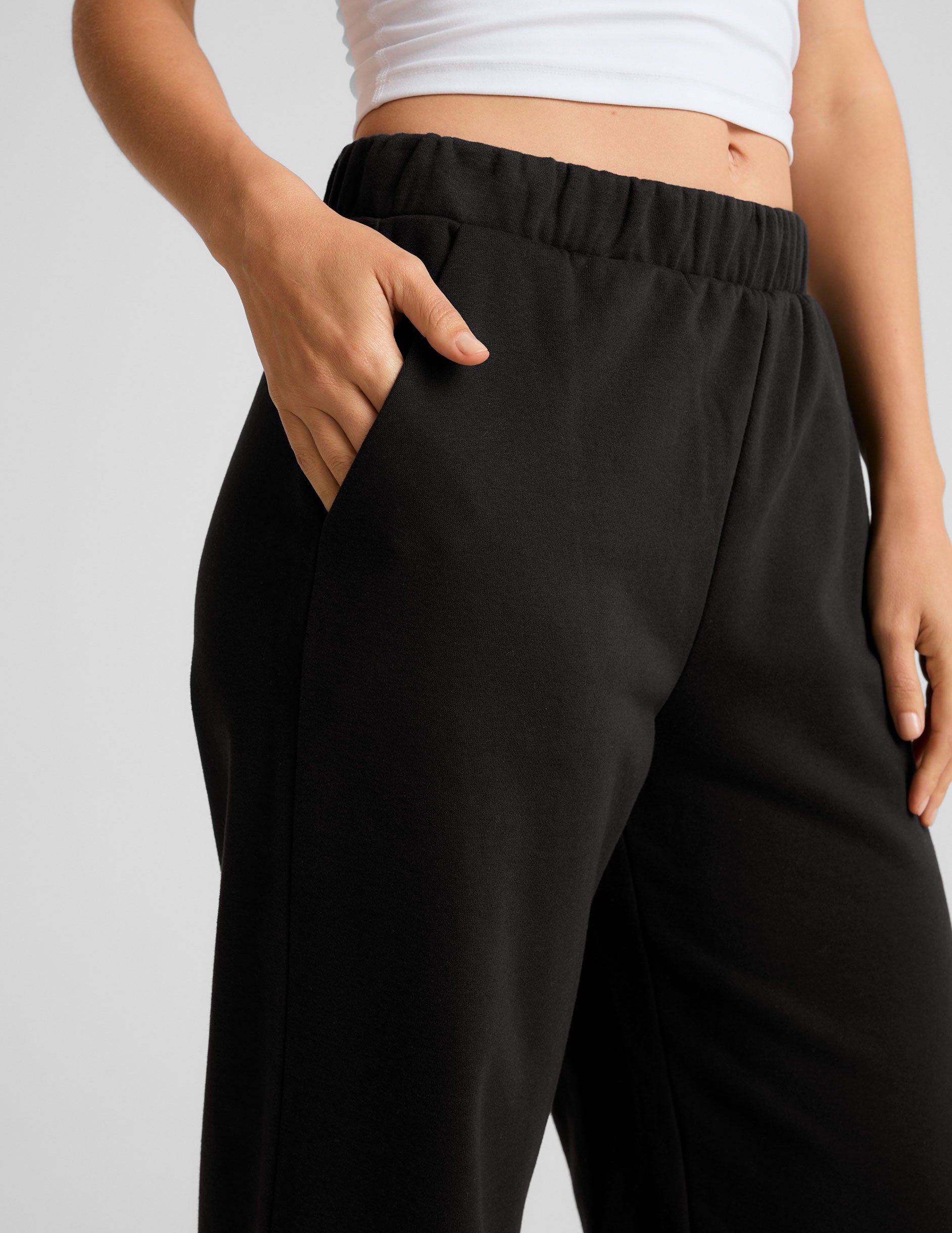 black wide leg pant.