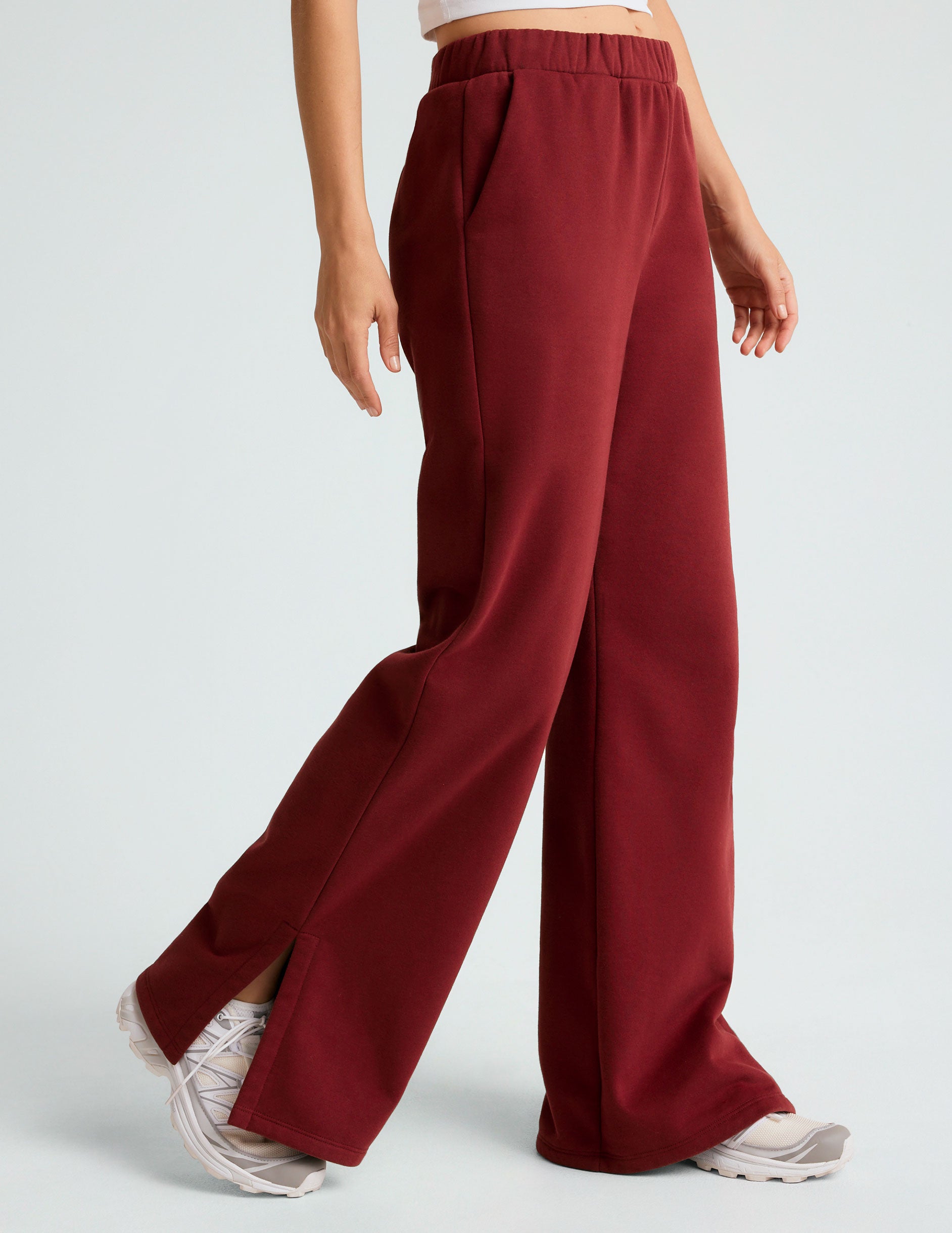 Open Ended Mid Rise Wide Leg Pant