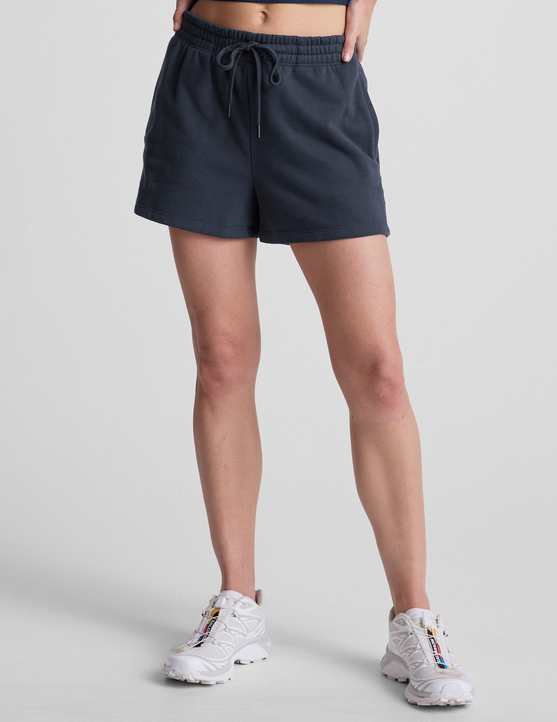 dium. short relax sweat 新品 タグ付き 3/28まで LuxeFleece Sweat Short | Beyond Yoga