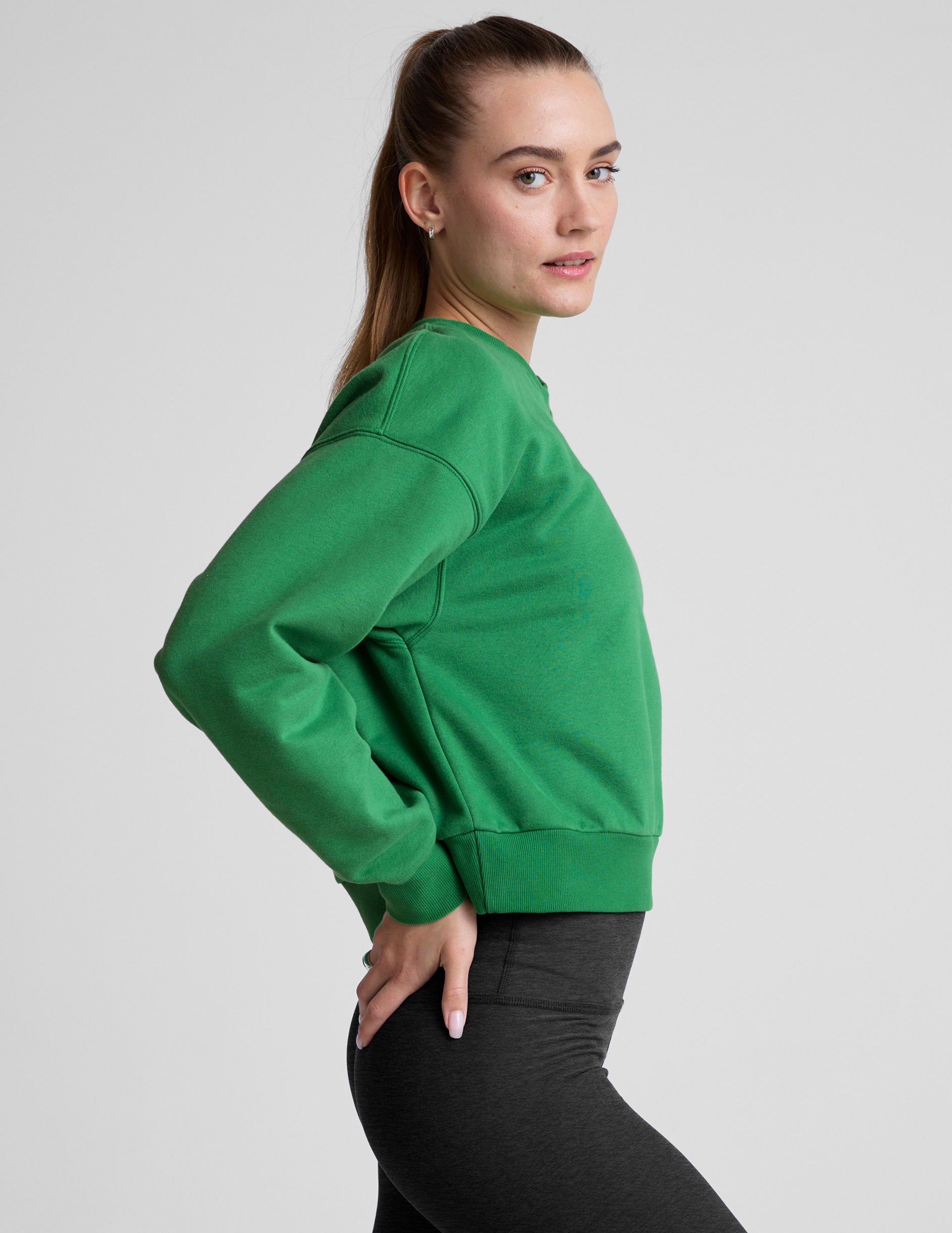 green crop sweatshirt