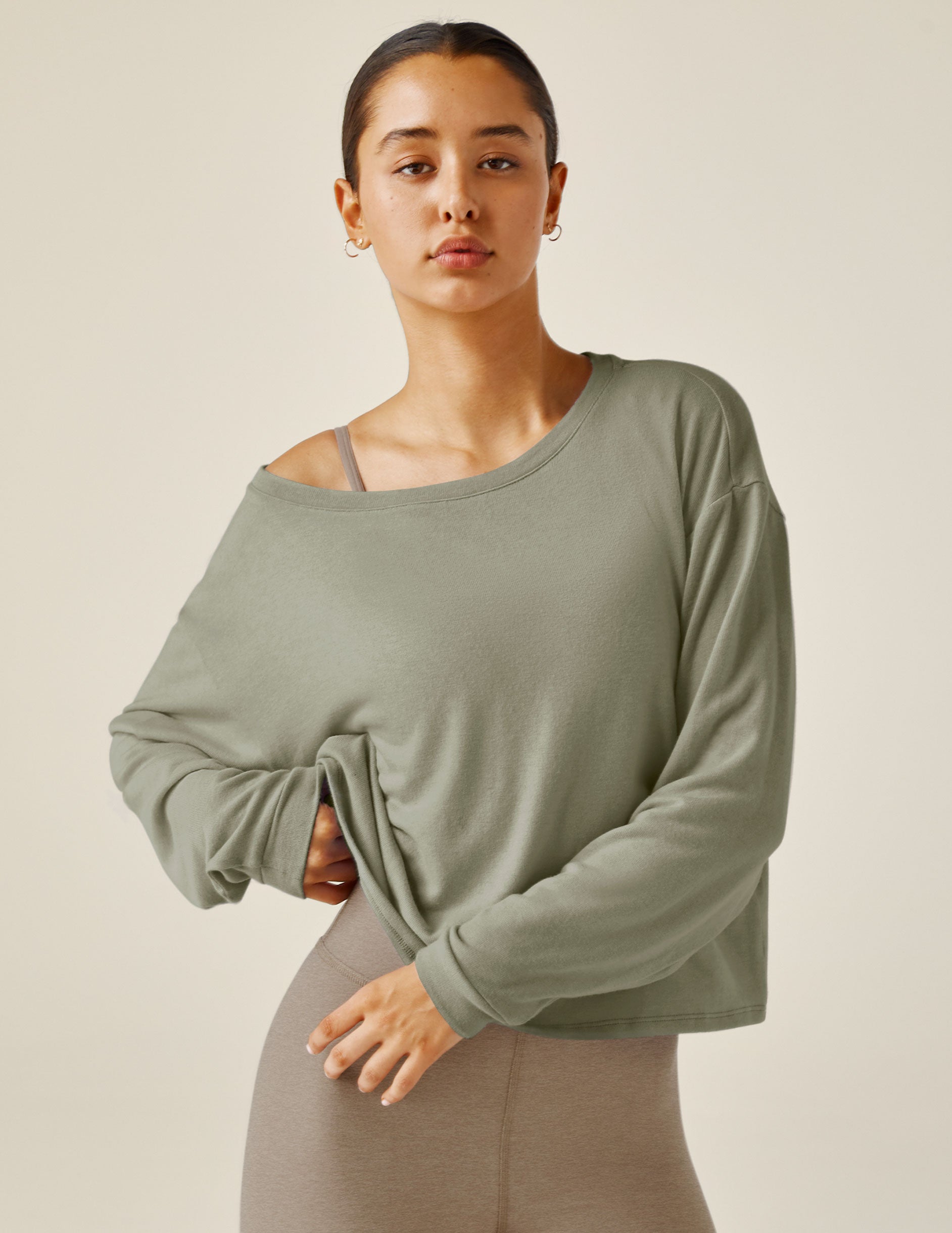 green wide-neck long sleeve pullover