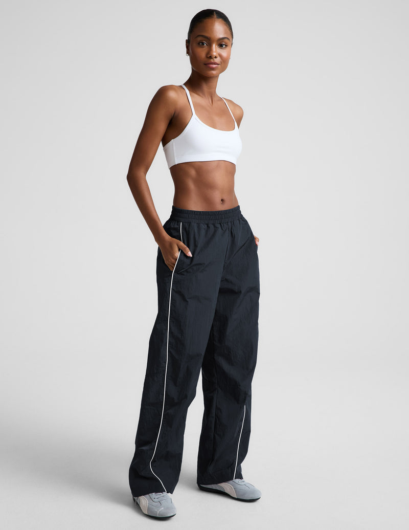 Limitless Mid-Rise Barrel Leg Pant