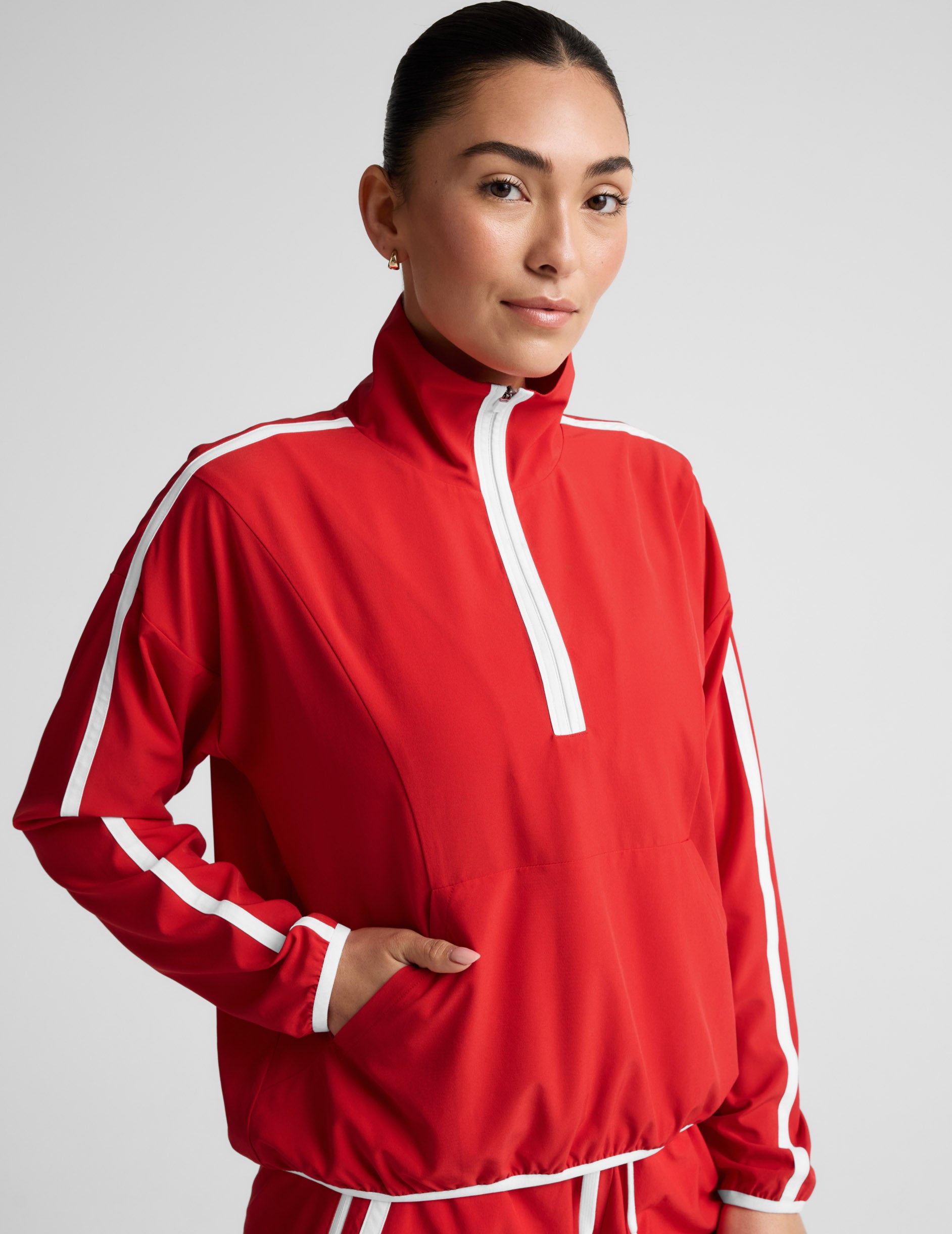 Stretch Woven Course Contrast Half Zip Pullover | Beyond Yoga