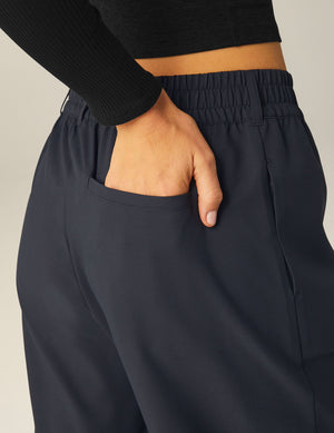 blue trouser pant with pocket at both sides.