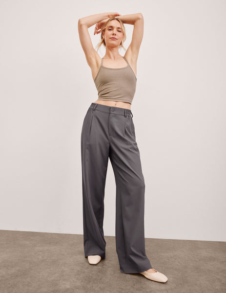 パンツ AVALONE wide trousers P-SF24 Women's Wide Leg Status Trouser - Gray | Beyond Yoga