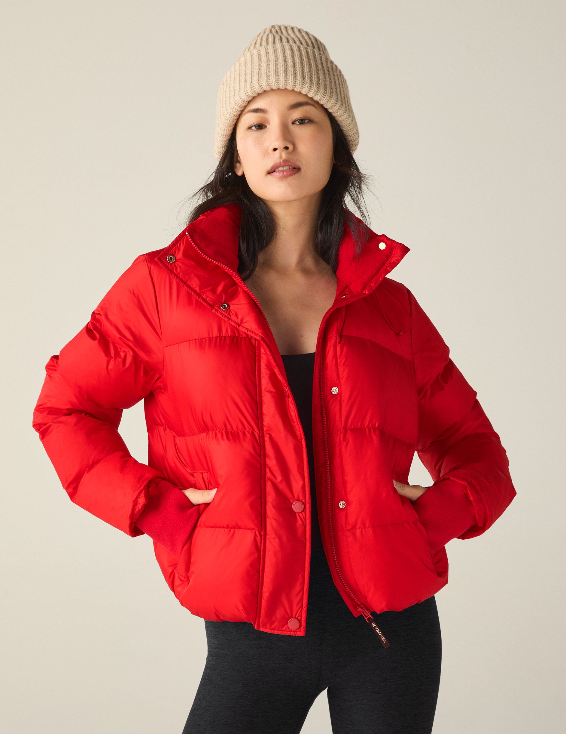 Beyond Yoga Big Cozy Hooded Puffer Jacket Ruby Red L