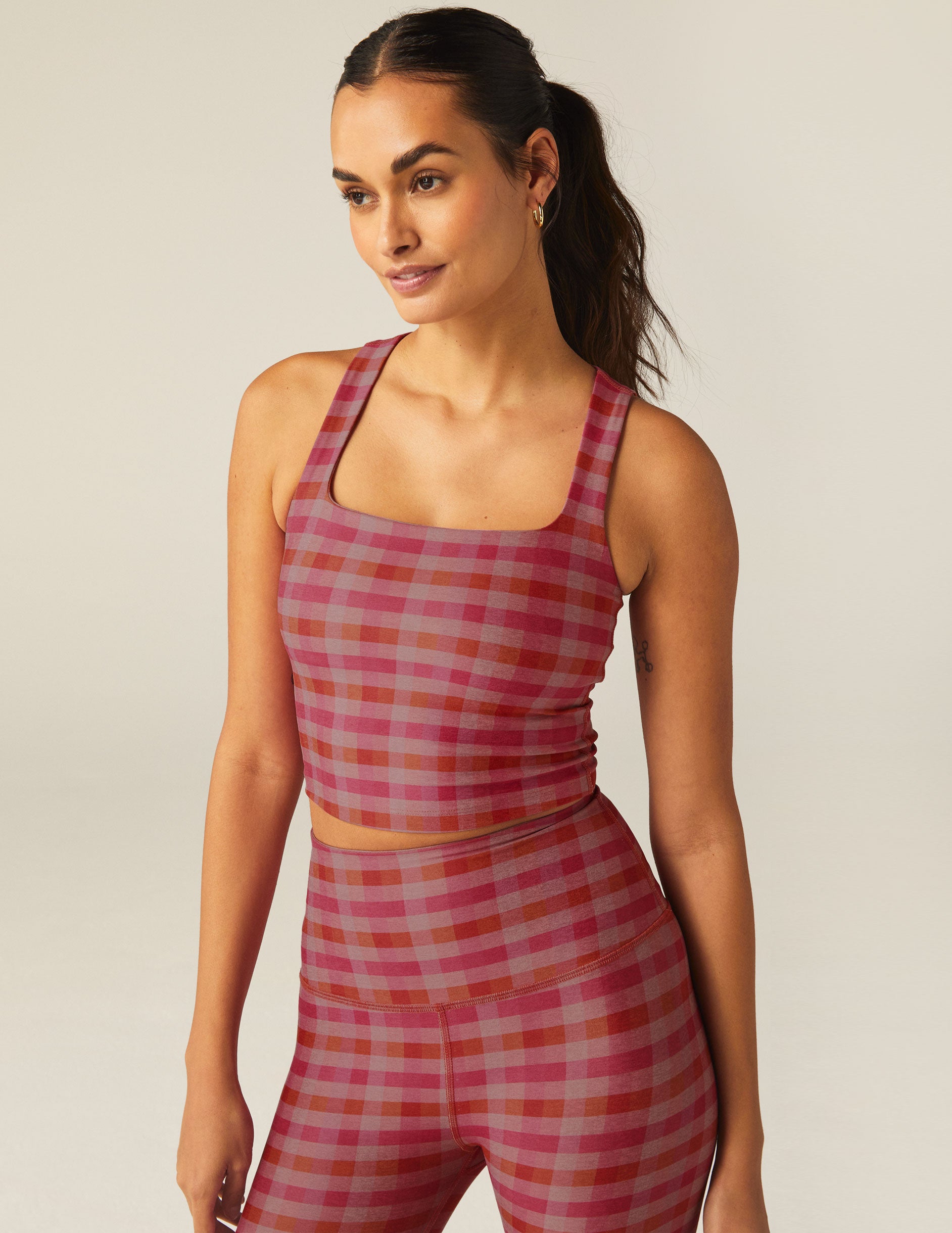 pink gingham patterned square neck cropped tank top. 