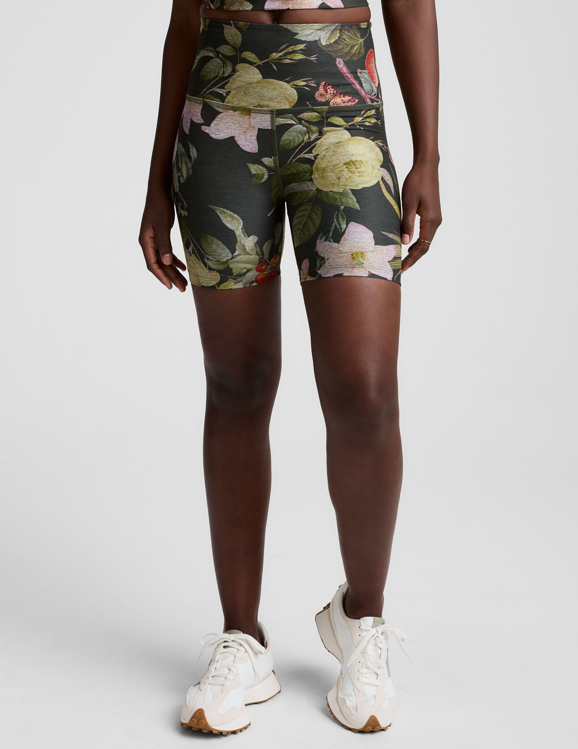 Botanical Garden SoftMark Keep Pace Biker Short | Beyond Yoga