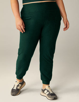 Emerald Spacedye Midi Jogger featuring a high wide waistband, slim tapered legs, slant pockets, and banded ankle cuffs.