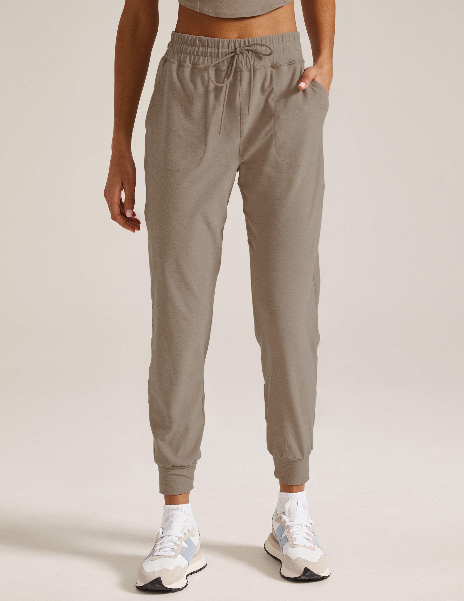 Beyond Yoga Heather Rib Street Joggers  Anthropologie Mexico - Women's  Clothing, Accessories & Home